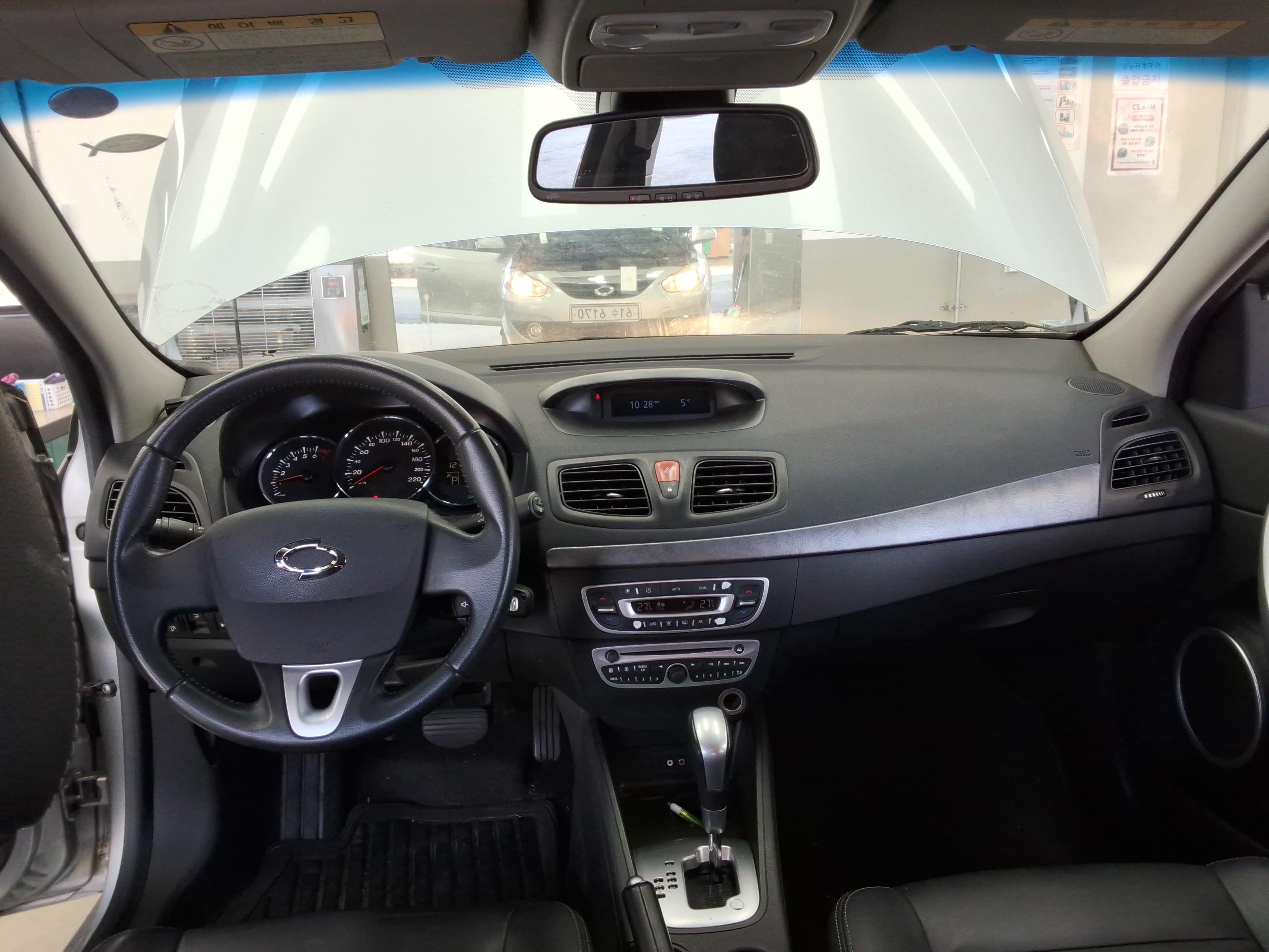 Renault Samsung SM3 2010 - Image 11