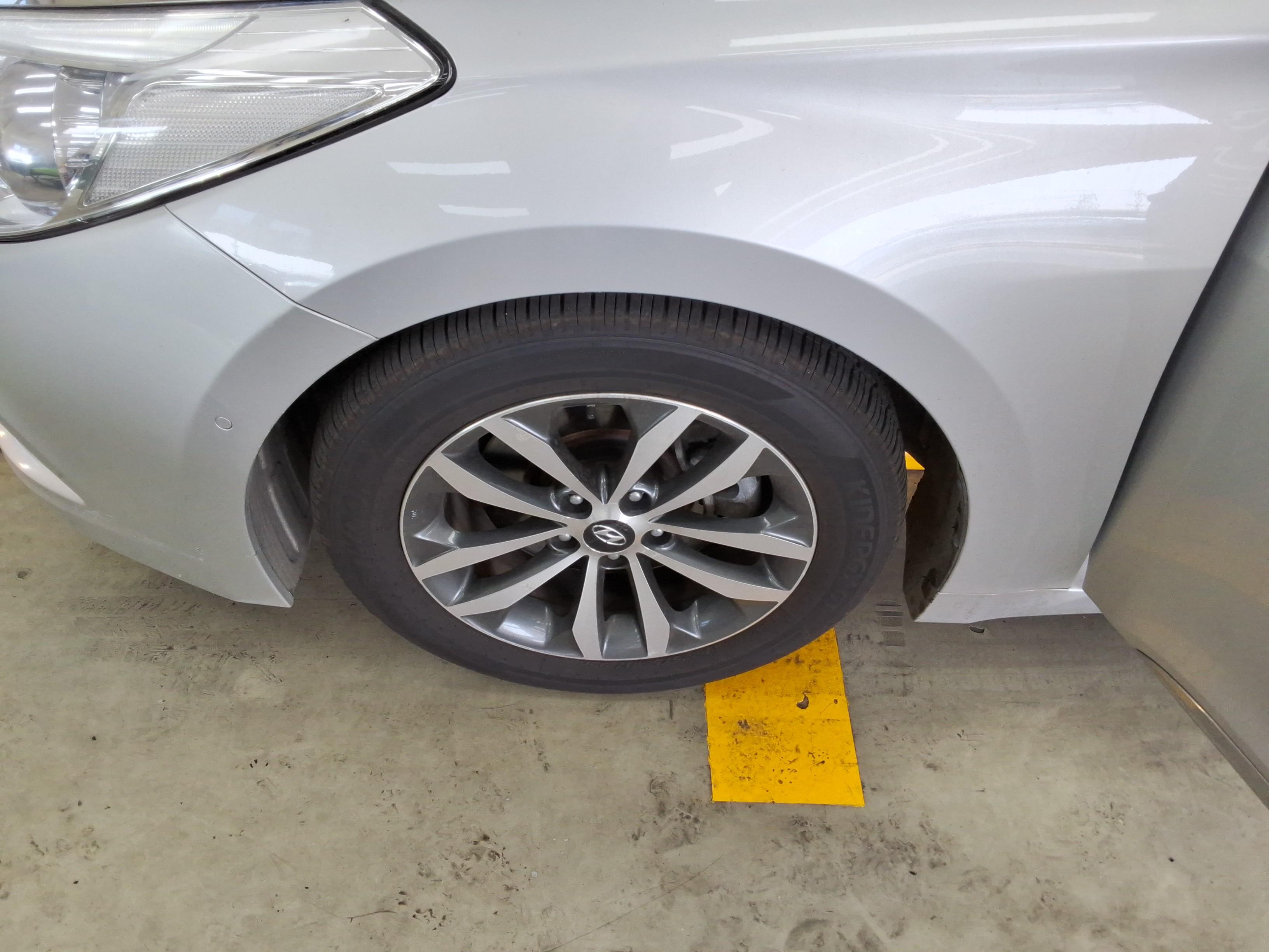 Hyundai Grandeur 2012 - Image 20