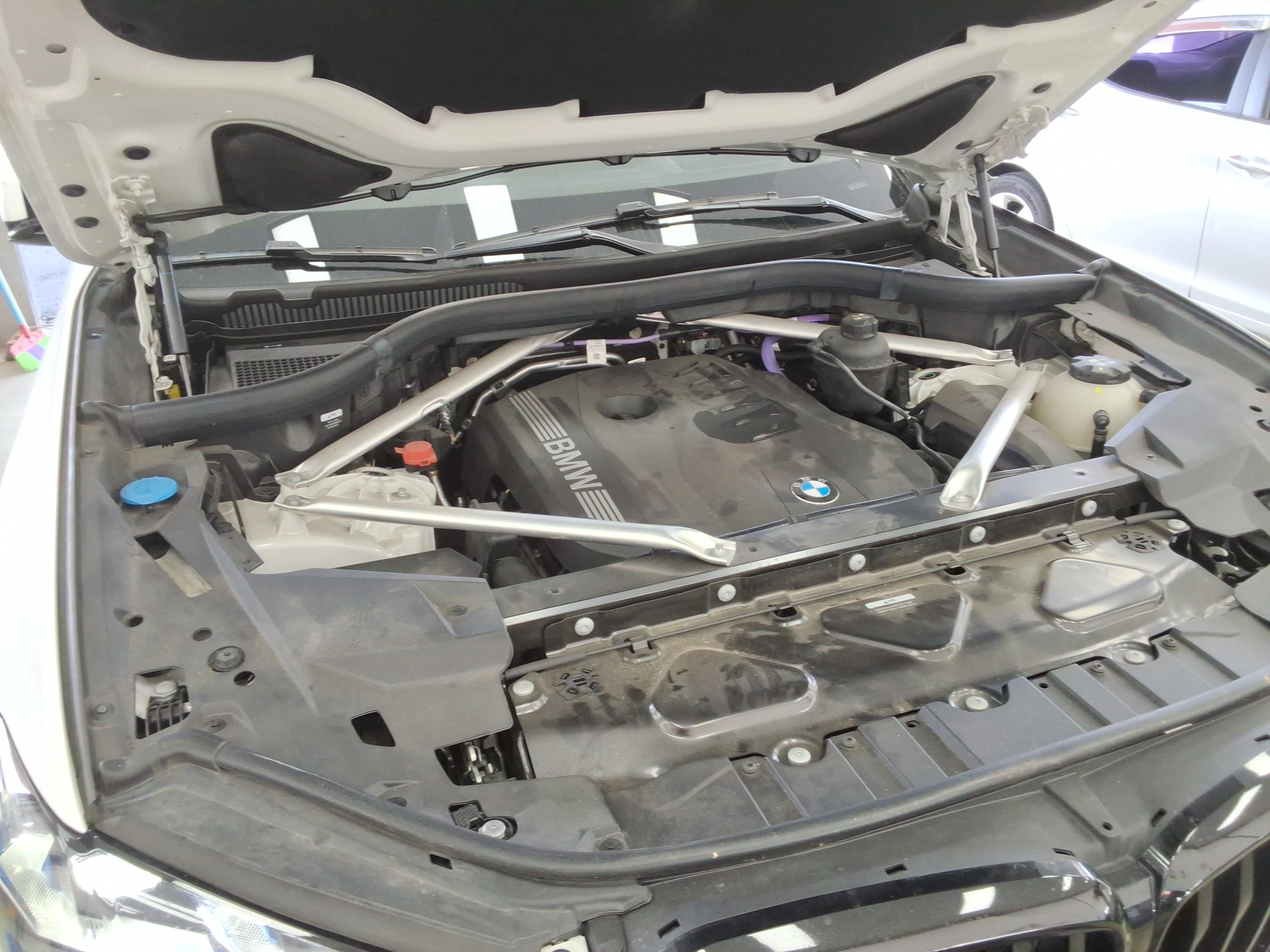 بي إم دبليو X5 2024 - صورة 16