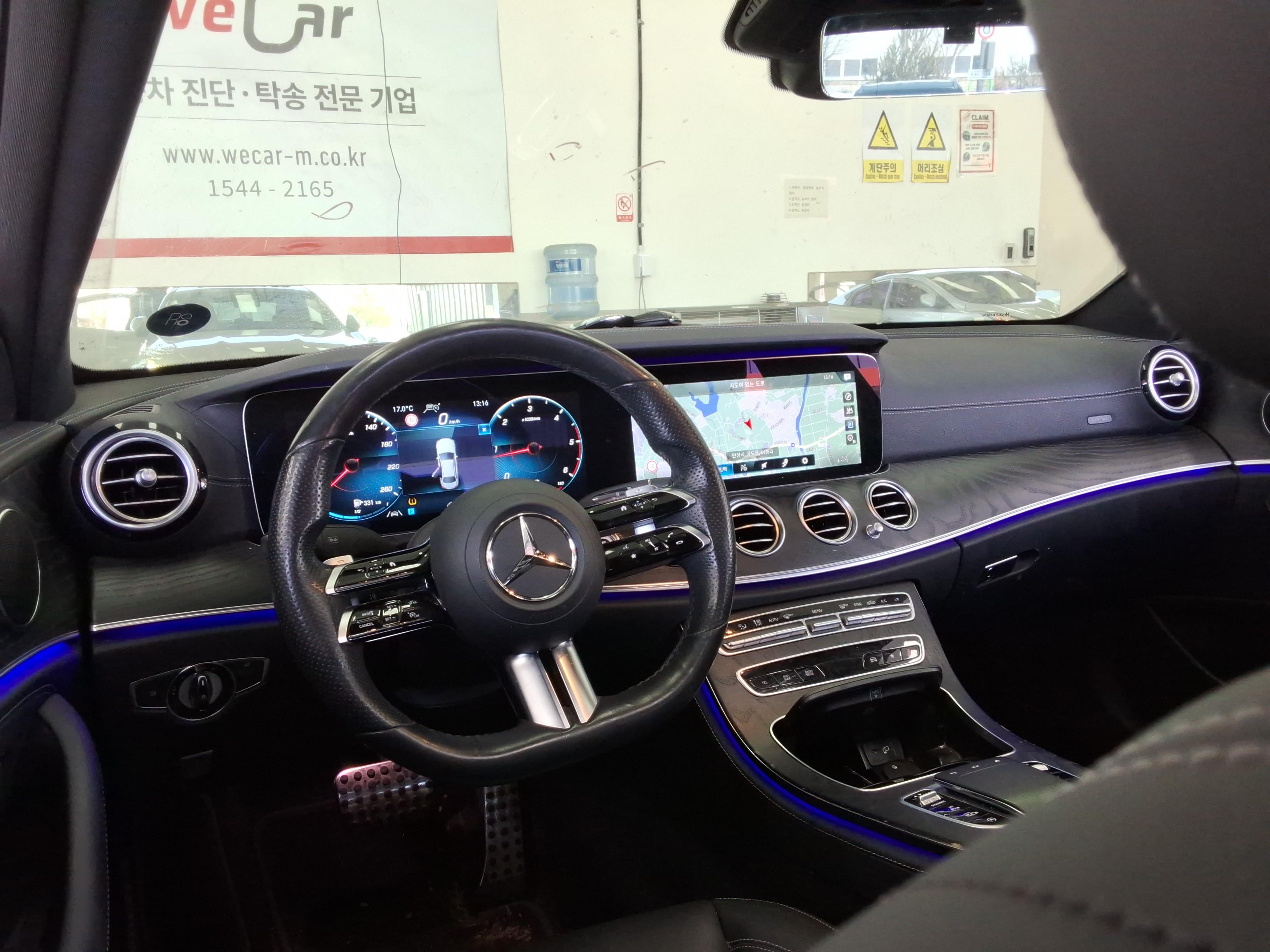 Mercedes-Benz E-Class 2021 - Image 11