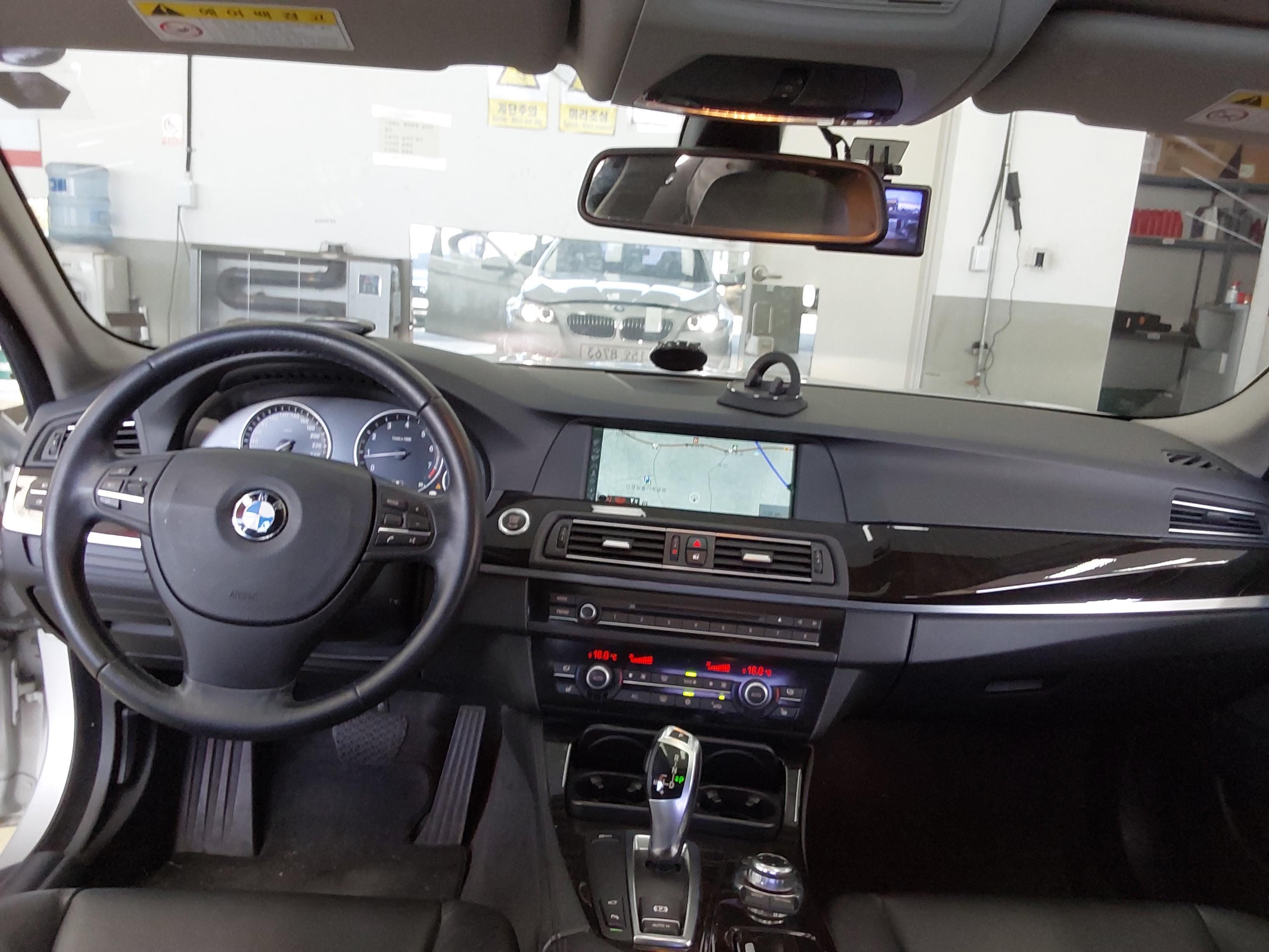 بي إم دبليو الفئة 5 2011 - صورة 10