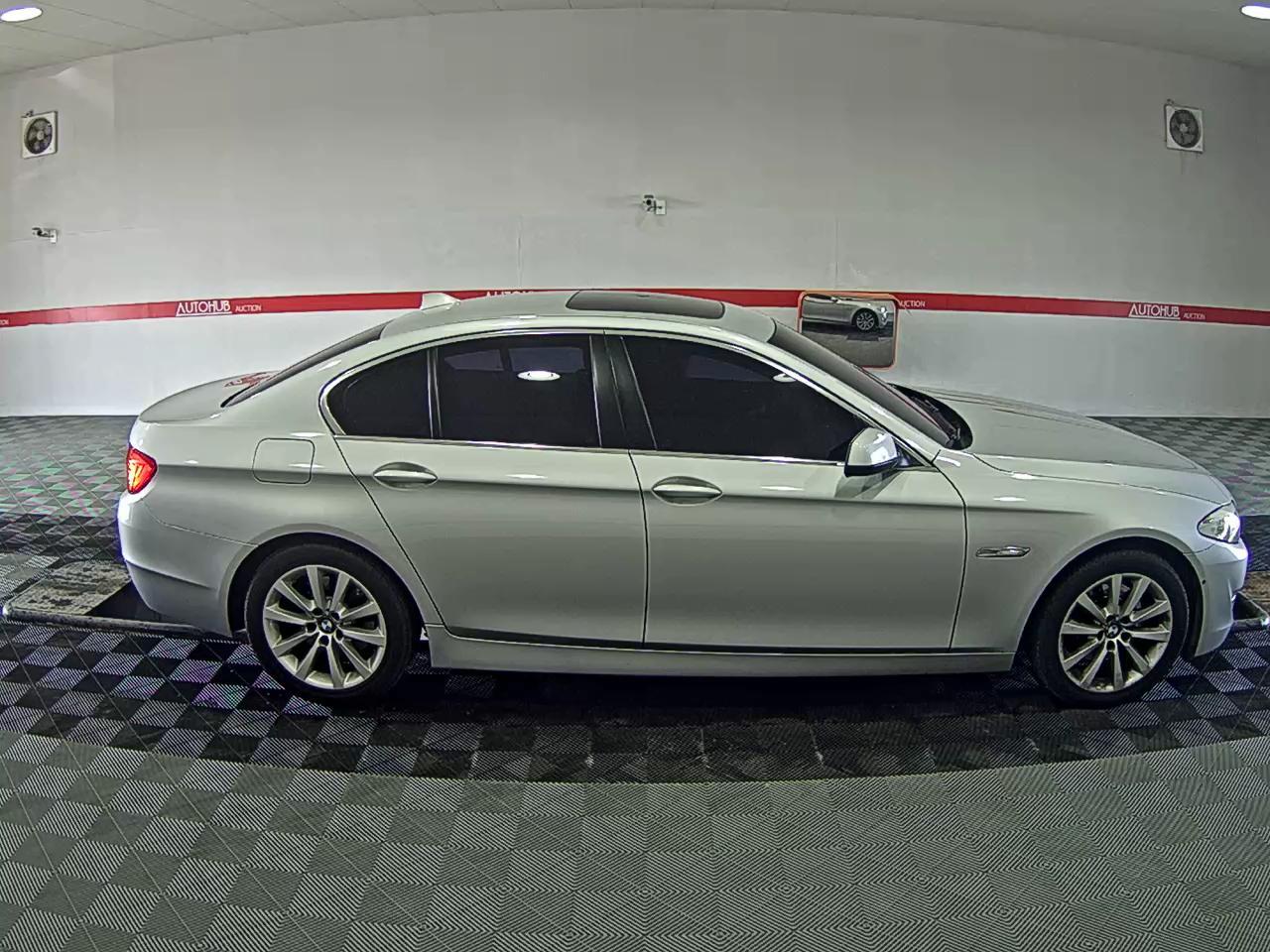 بي إم دبليو الفئة 5 2011 - صورة 3