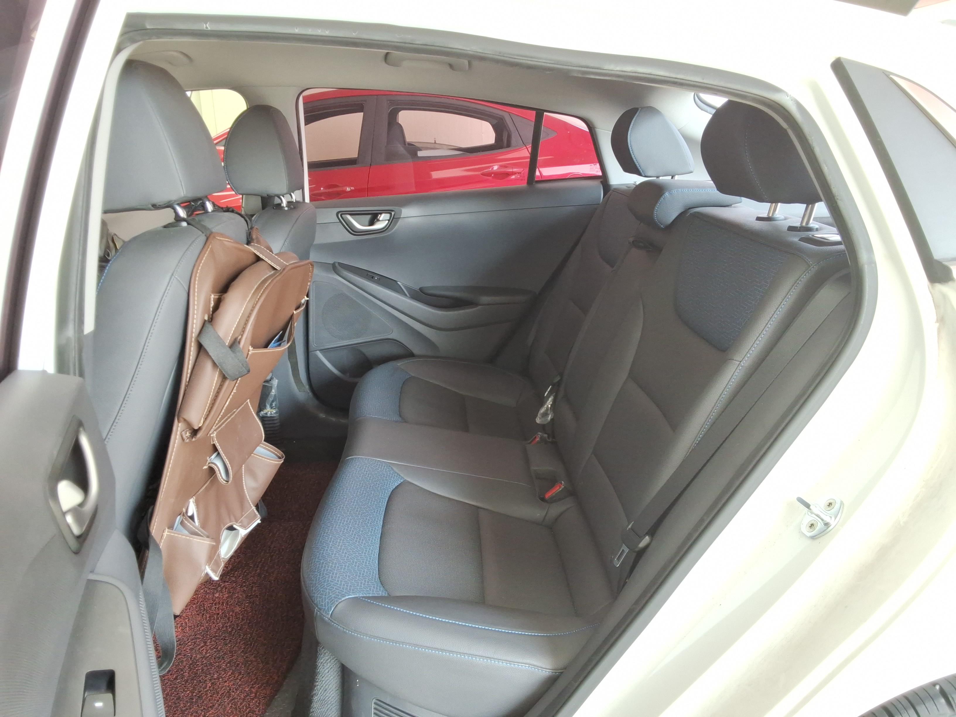 Hyundai Ioniq 2018 - Image 11