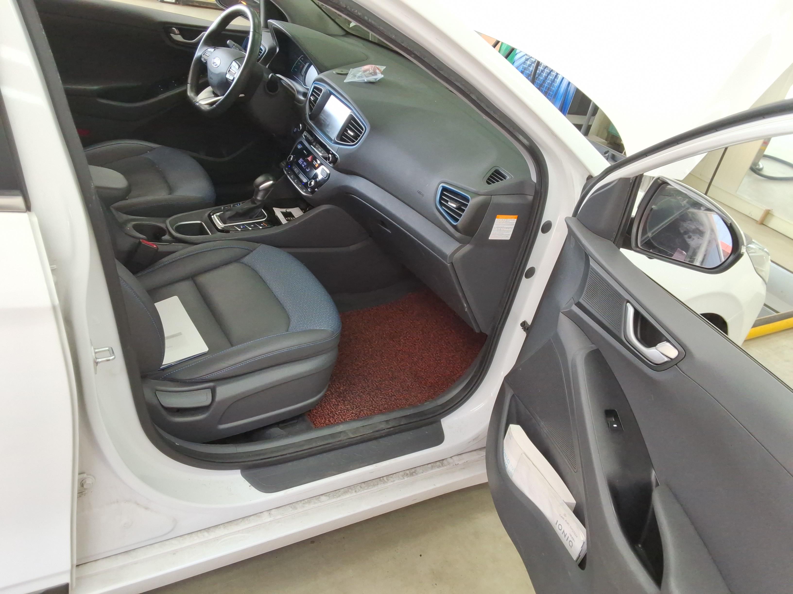 Hyundai Ioniq 2018 - Image 14