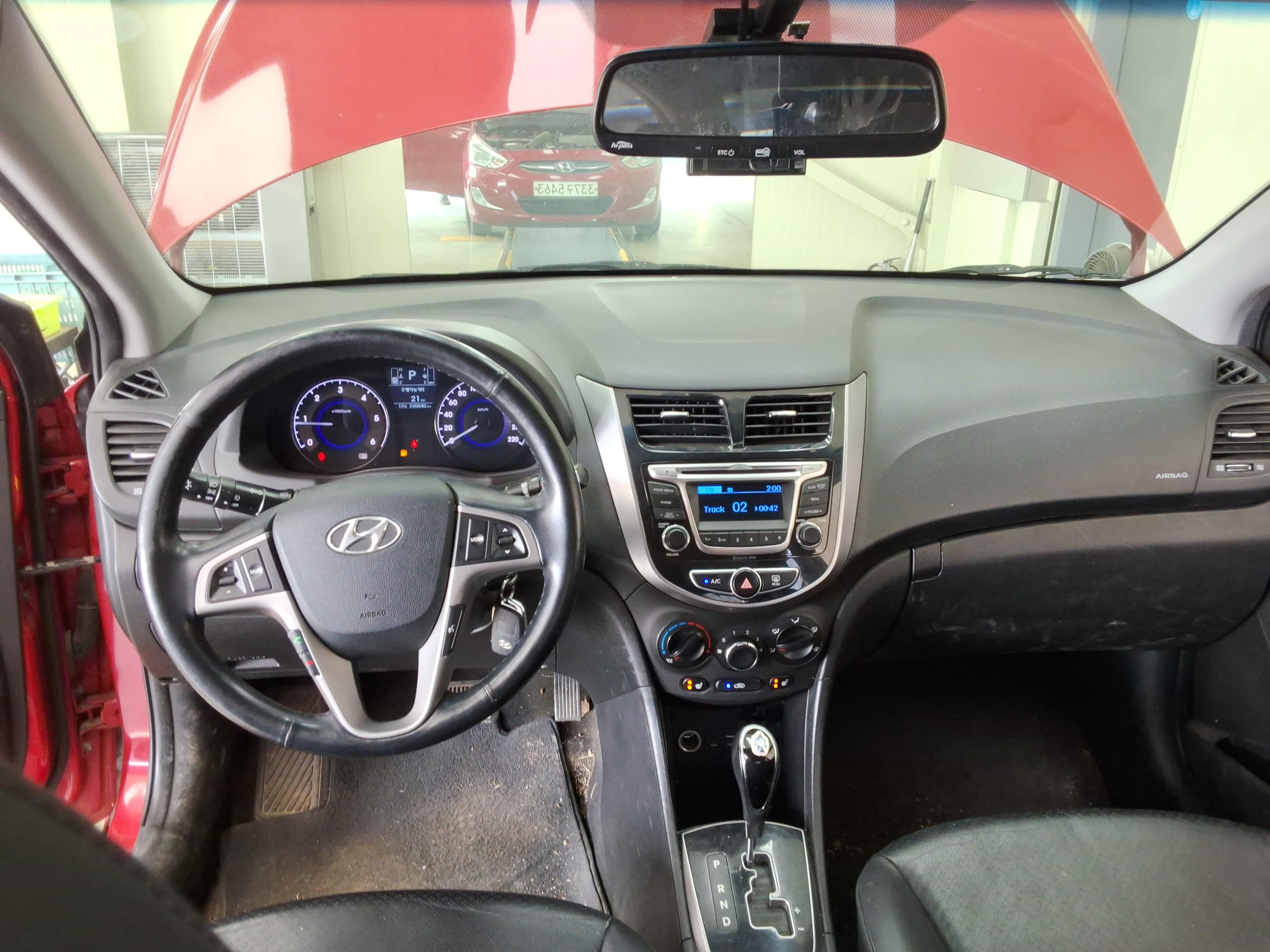 هيونداي أكسنت 2017 - صورة 10