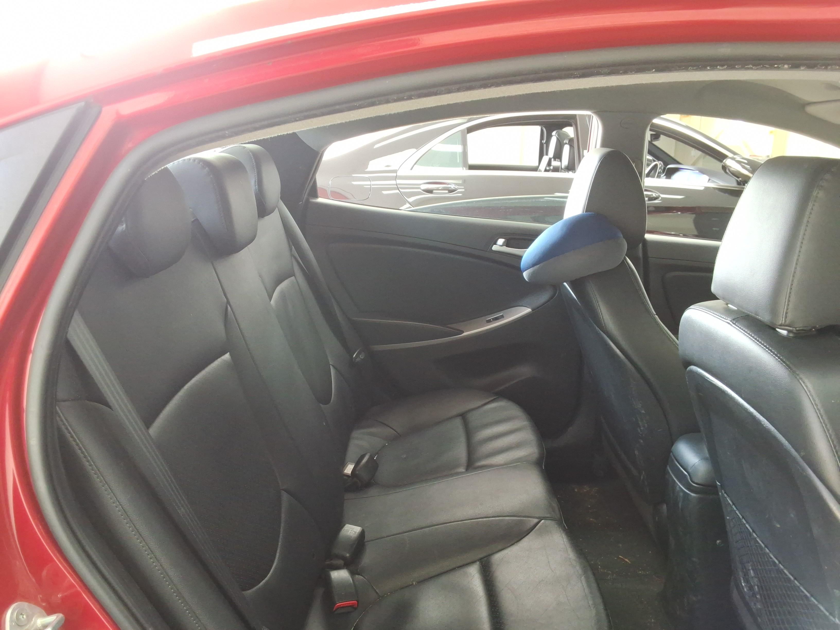 هيونداي أكسنت 2017 - صورة 13