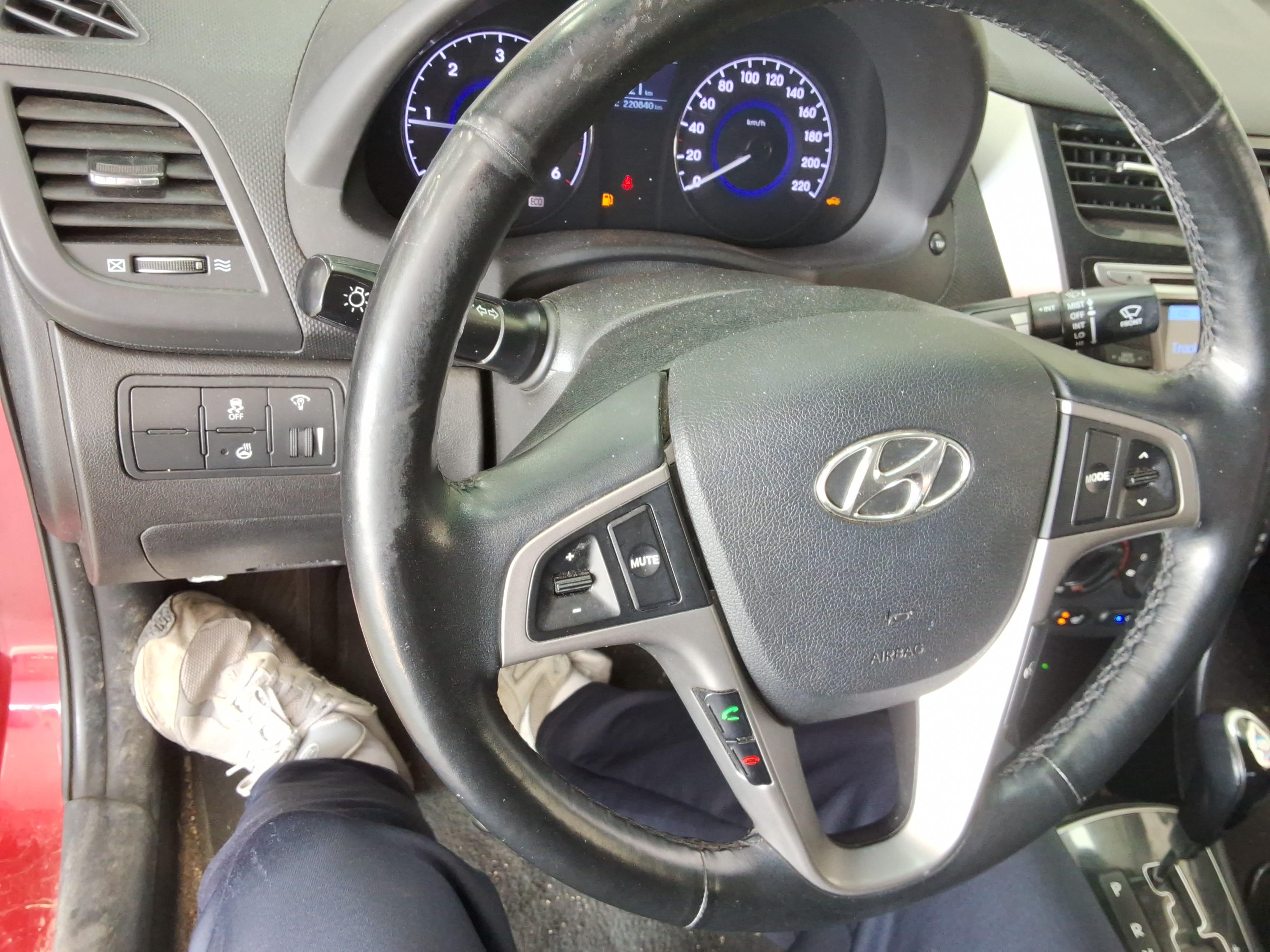 هيونداي أكسنت 2017 - صورة 16