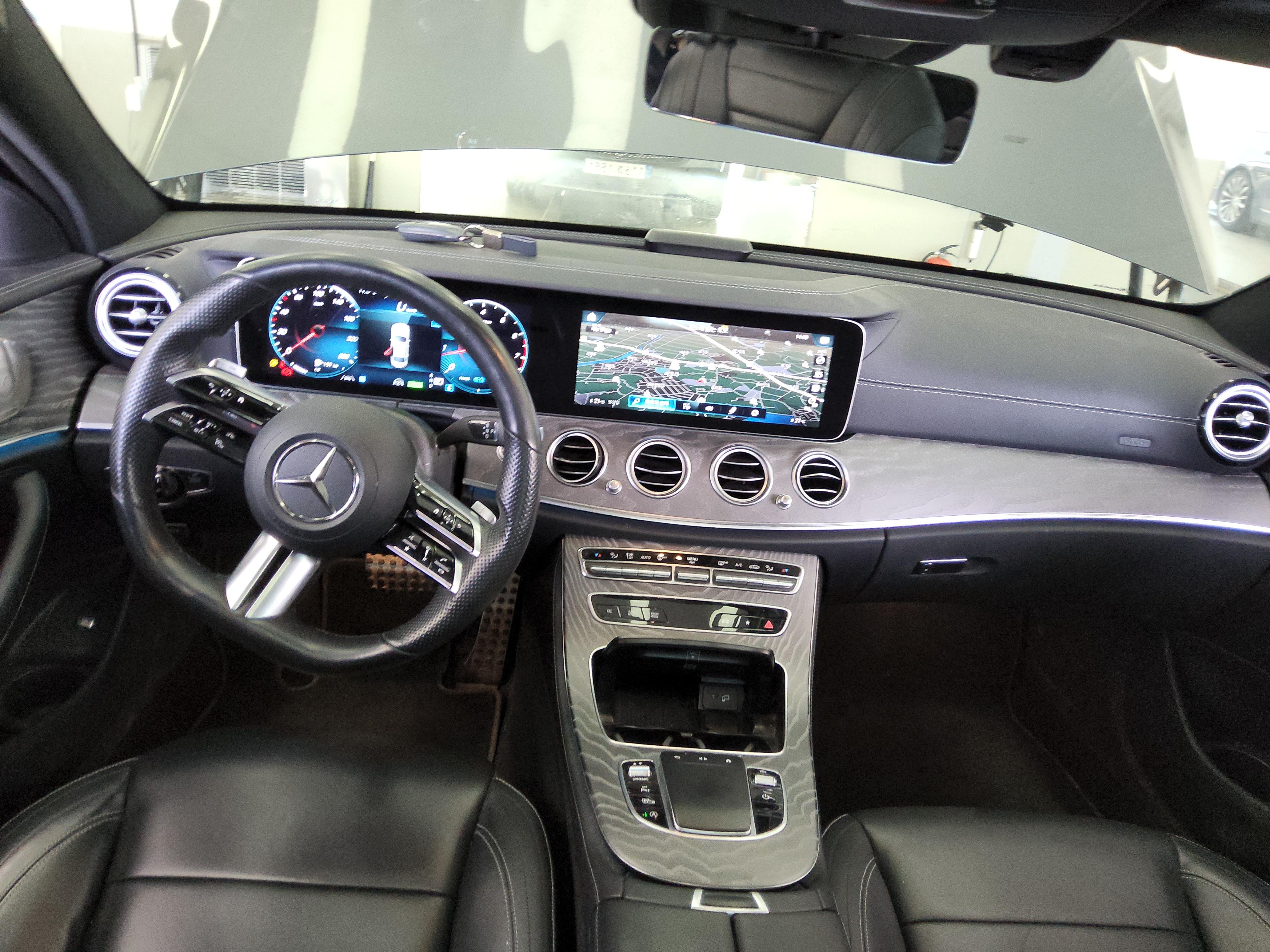 메르세데스-벤츠 E-클래스 2021 - 이미지 11