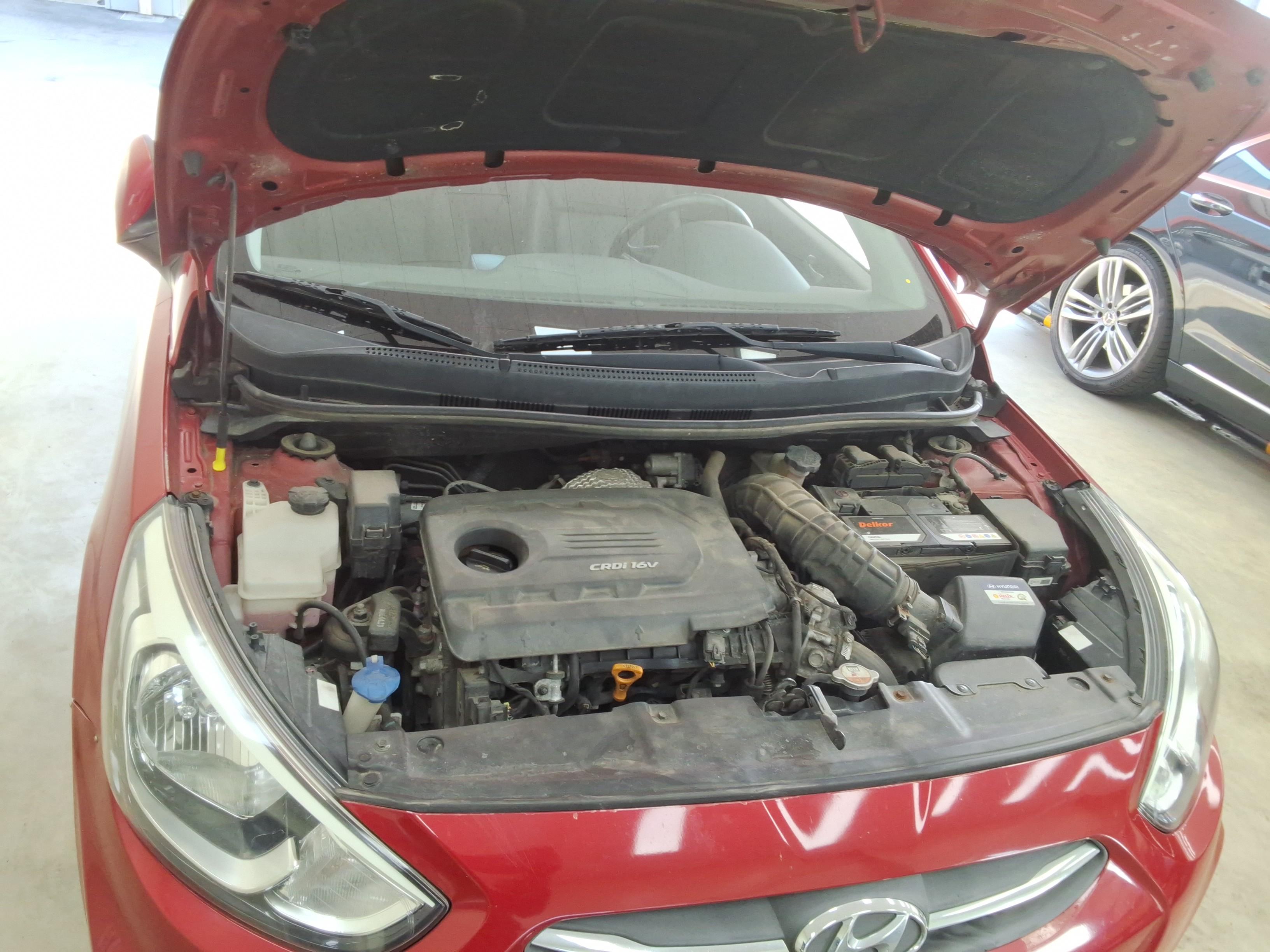 هيونداي أكسنت 2017 - صورة 19