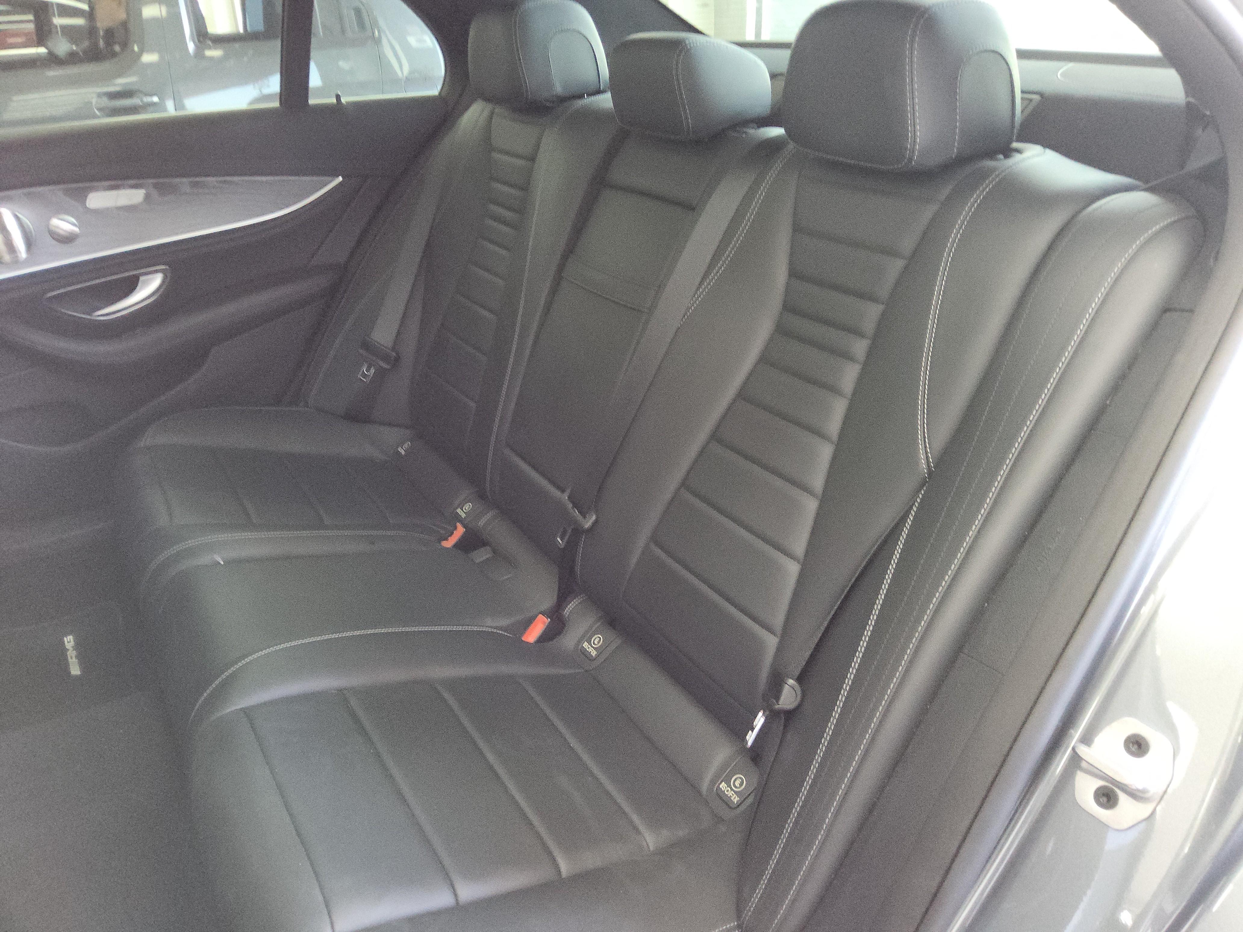 메르세데스-벤츠 E-클래스 2021 - 이미지 12