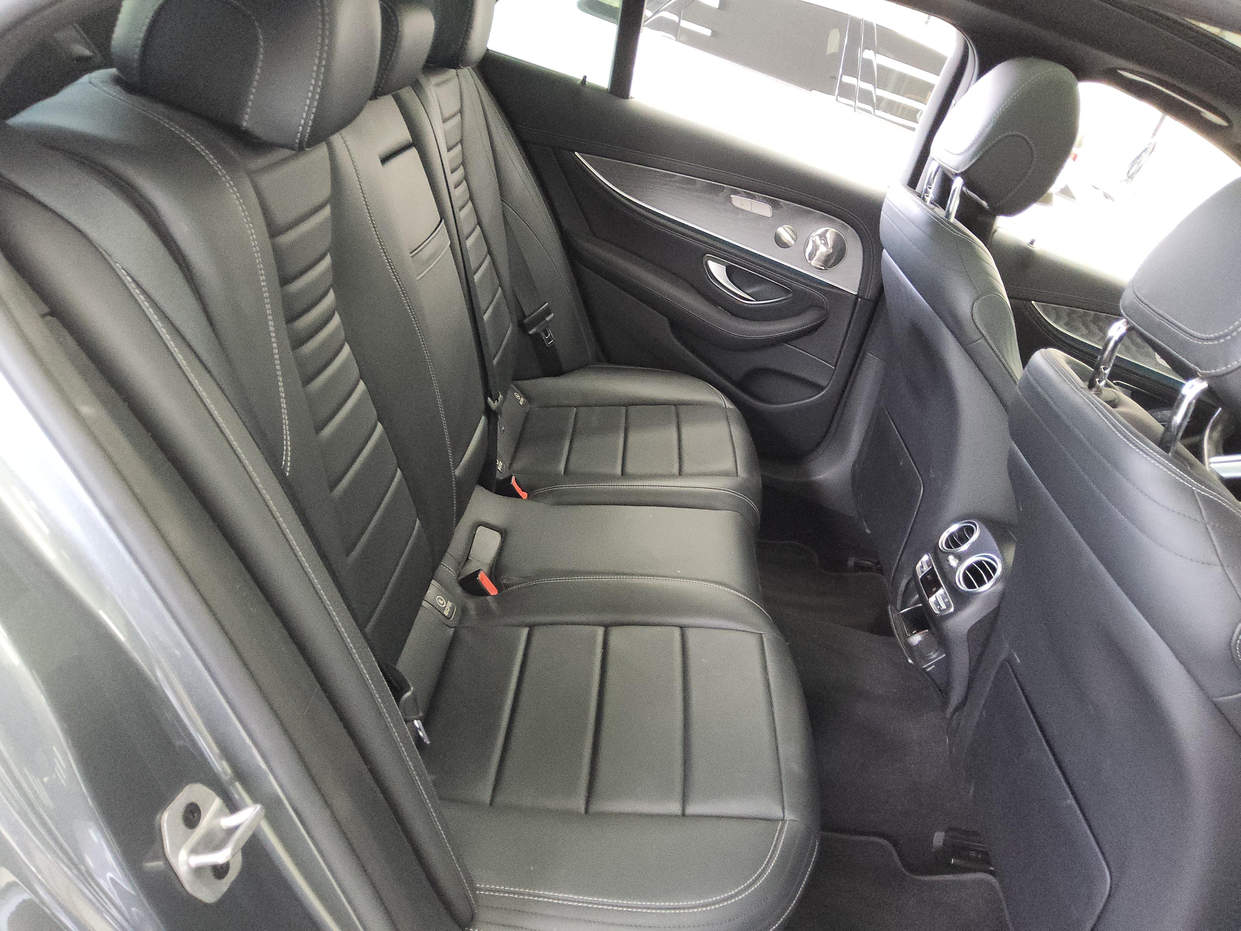 메르세데스-벤츠 E-클래스 2021 - 이미지 13