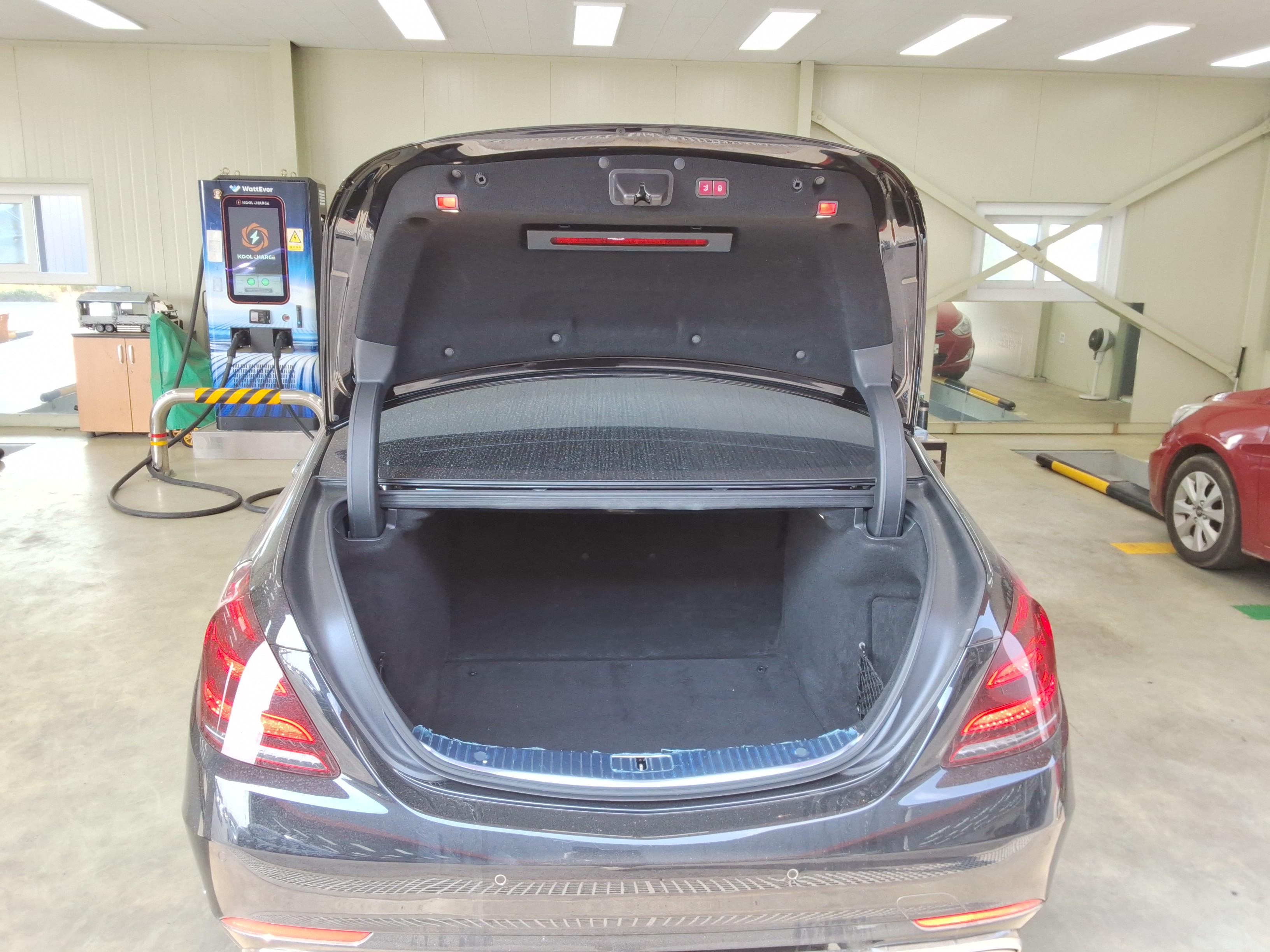 مرسيدس بنز إس كلاس 2018 - صورة 12