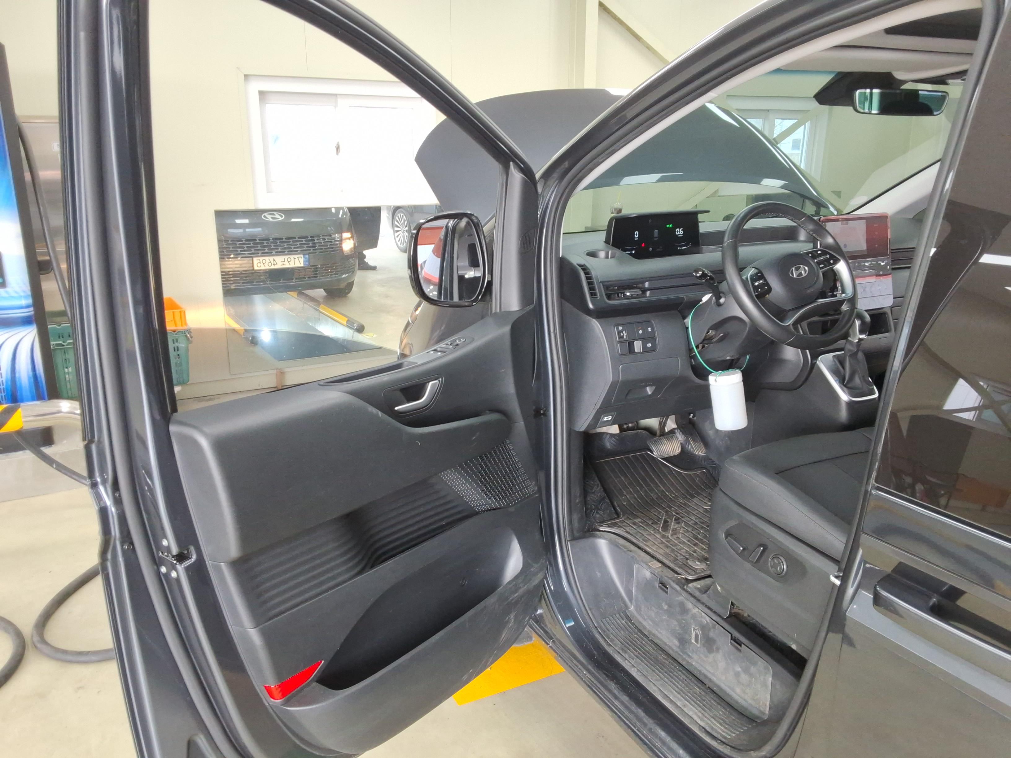 현대자동차 스타리아 2025 - 이미지 9