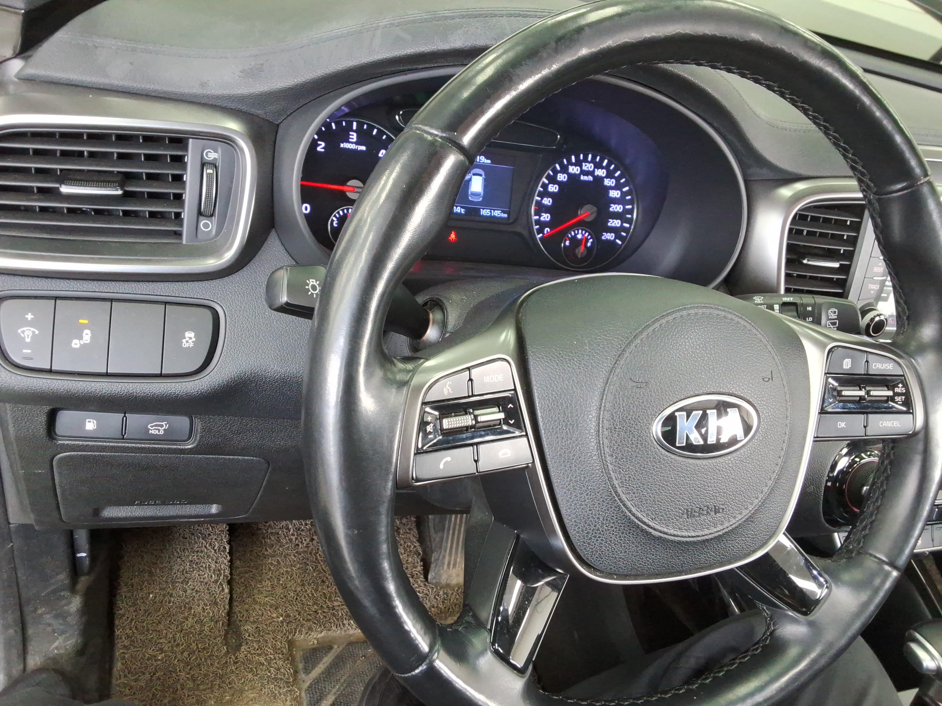 كيا سورينتو 2018 - صورة 15