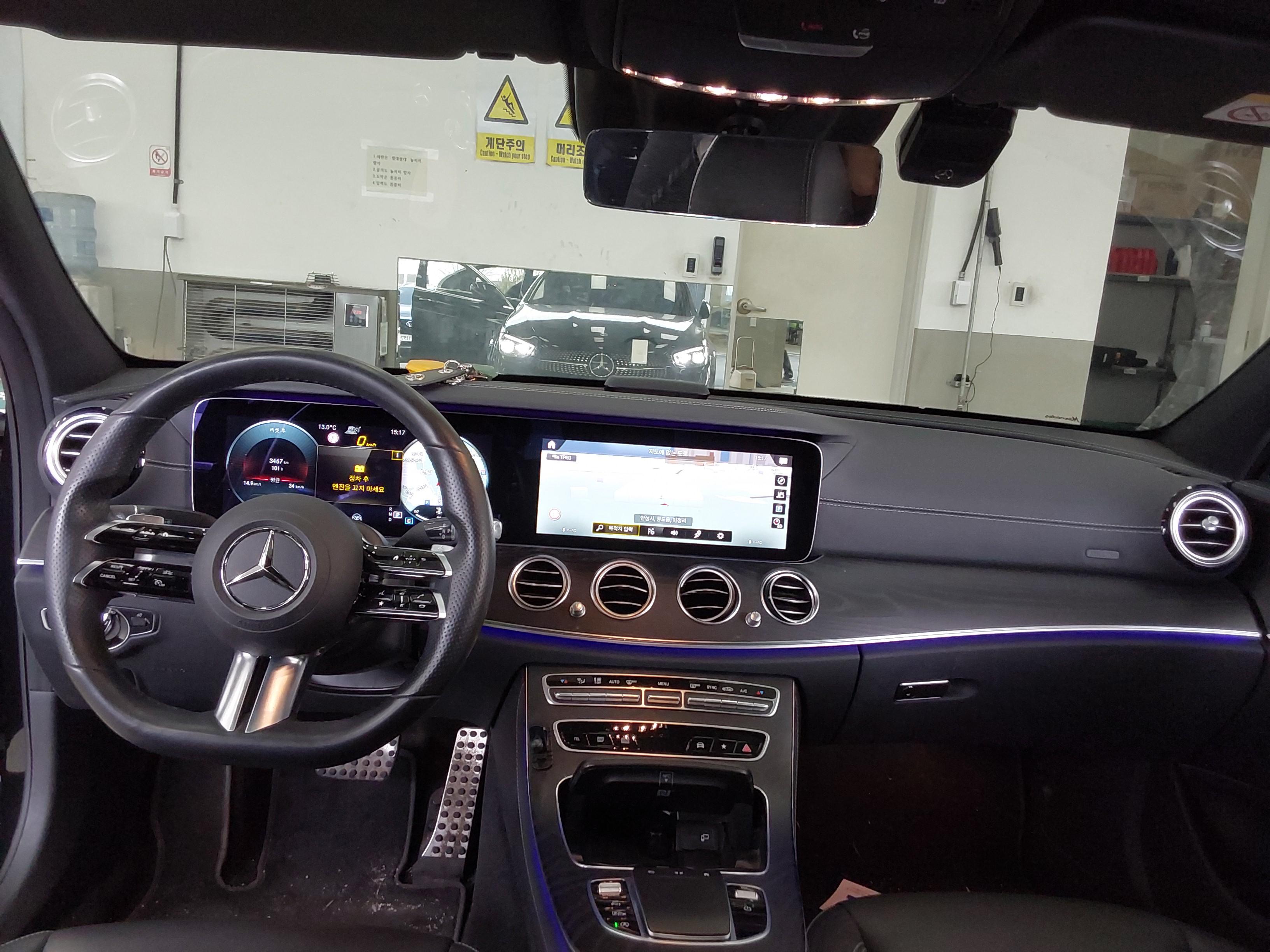 메르세데스-벤츠 E-클래스 2021 - 이미지 10