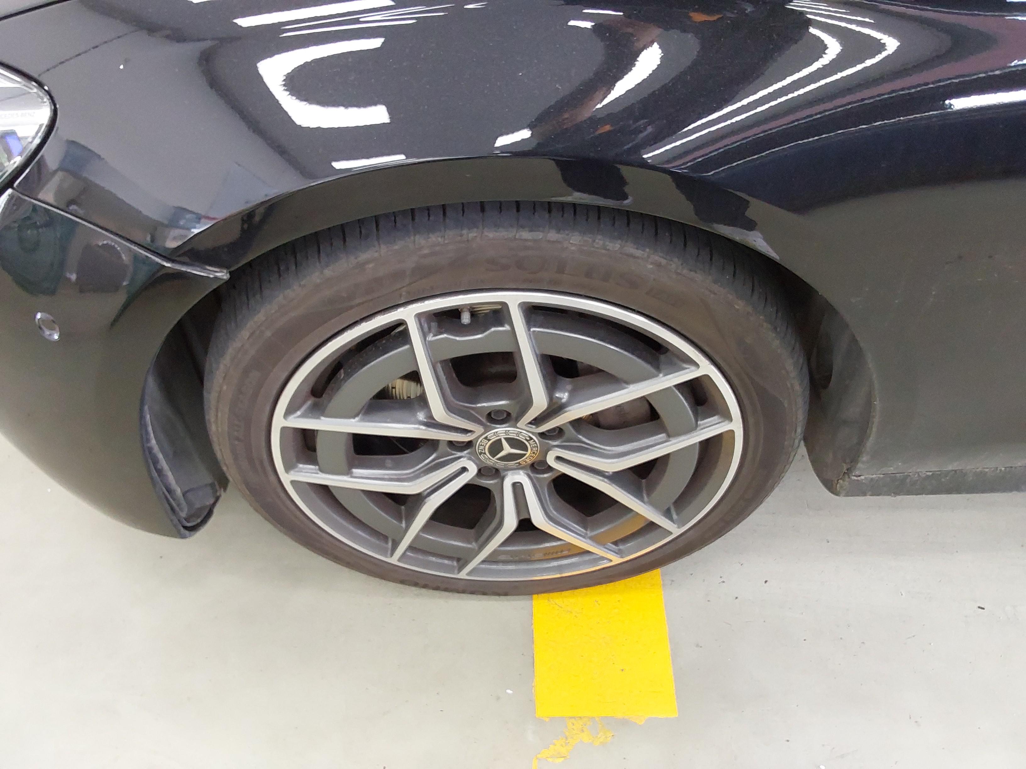 메르세데스-벤츠 E-클래스 2021 - 이미지 20