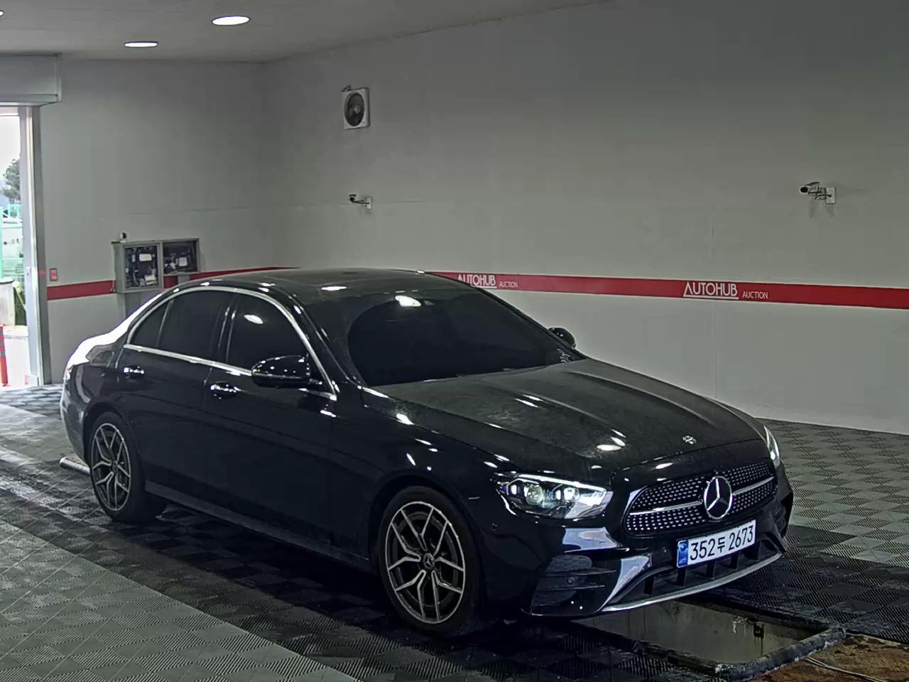 메르세데스-벤츠 E-클래스 2021 - 이미지 2