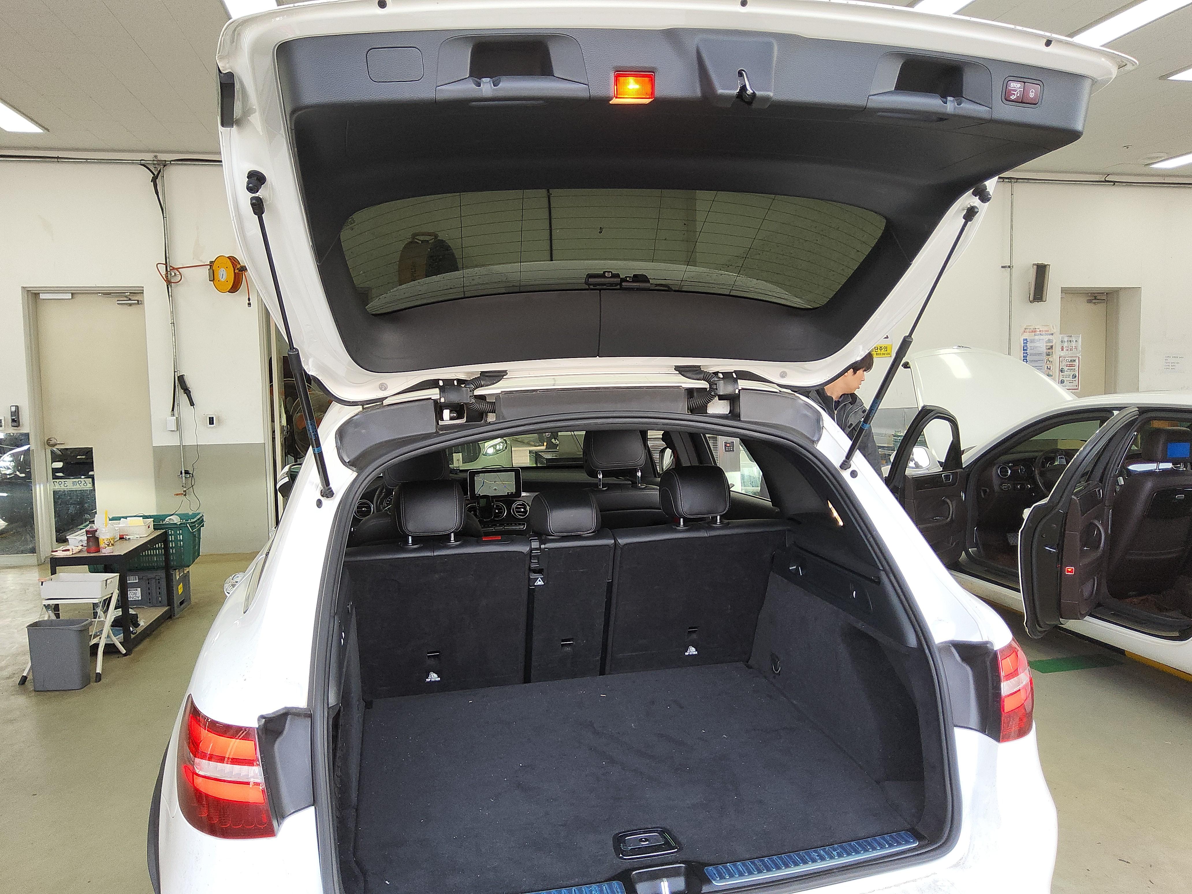 메르세데스-벤츠 GLC 2018 - 이미지 14