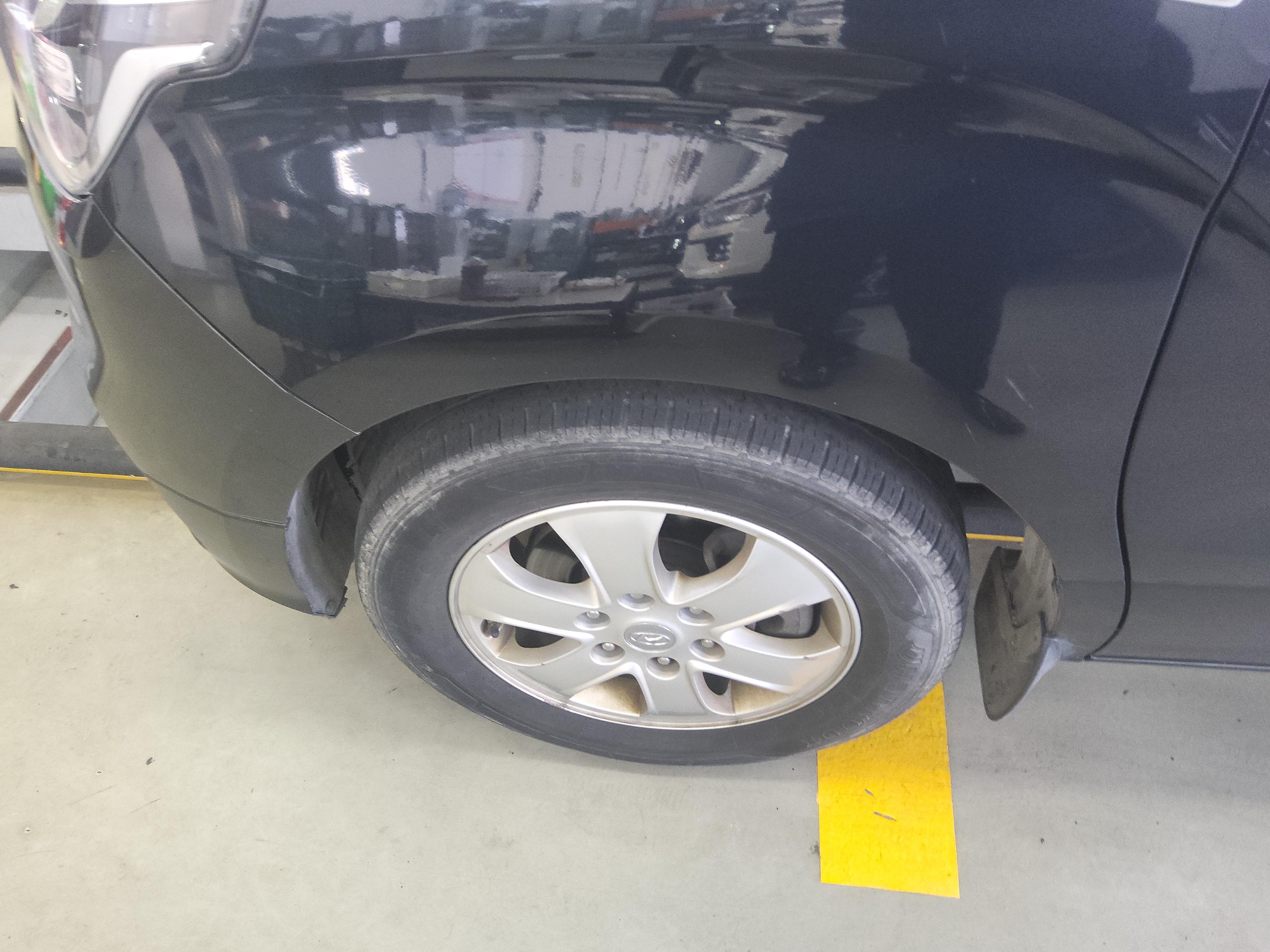 Hyundai Grand Starex 2021 - Image 21