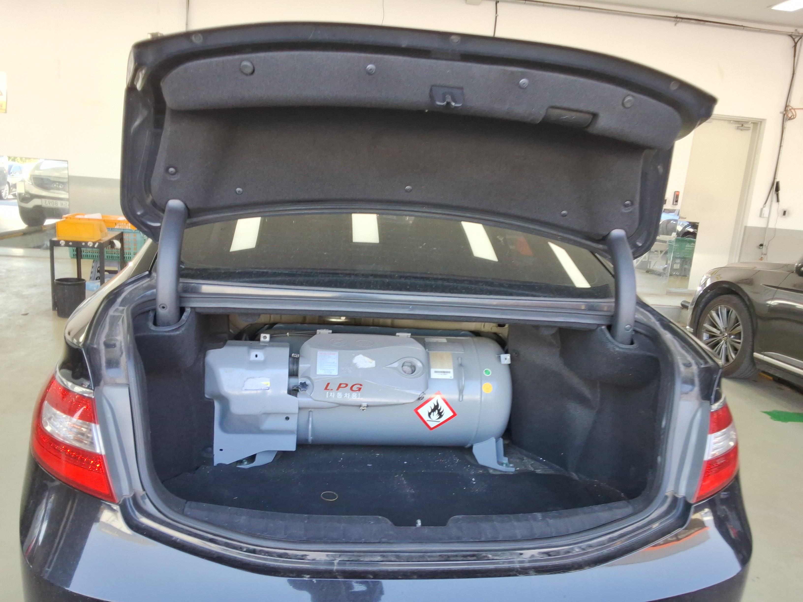 Hyundai Grandeur 2015 - Image 15