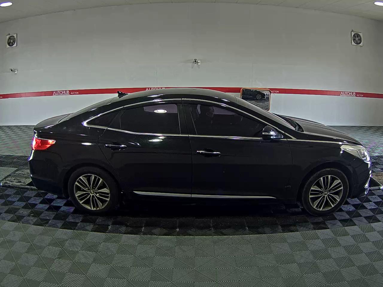 Hyundai Grandeur 2015 - Image 3