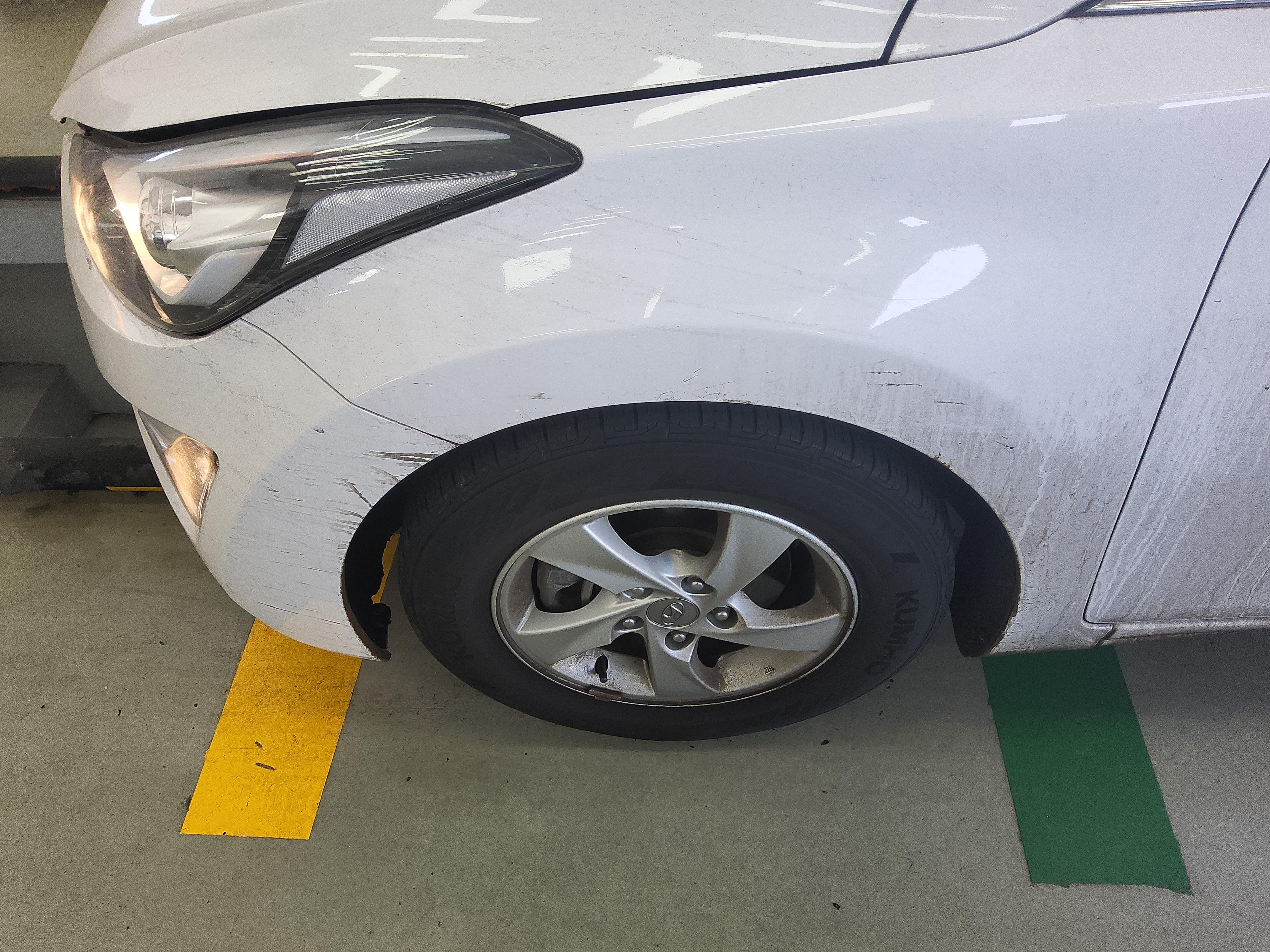 Hyundai Elantra 2014 - Image 19