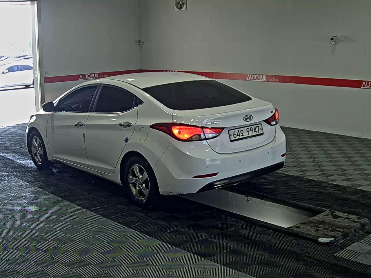 Hyundai Elantra 2014 - Image 5