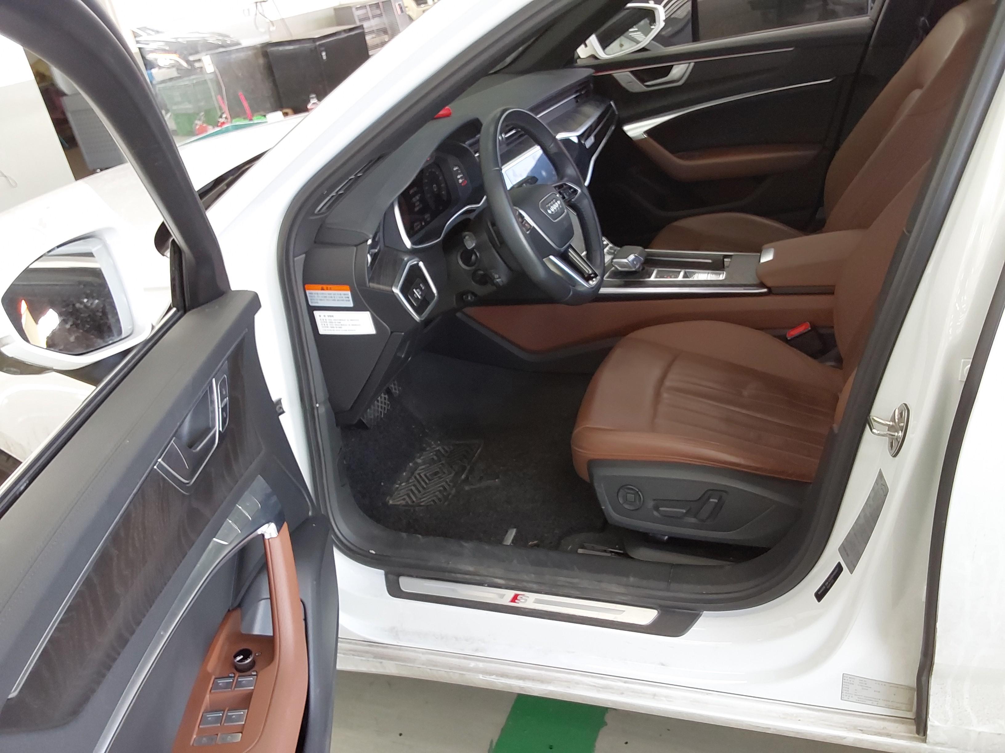 Audi A6 2021 - Image 9