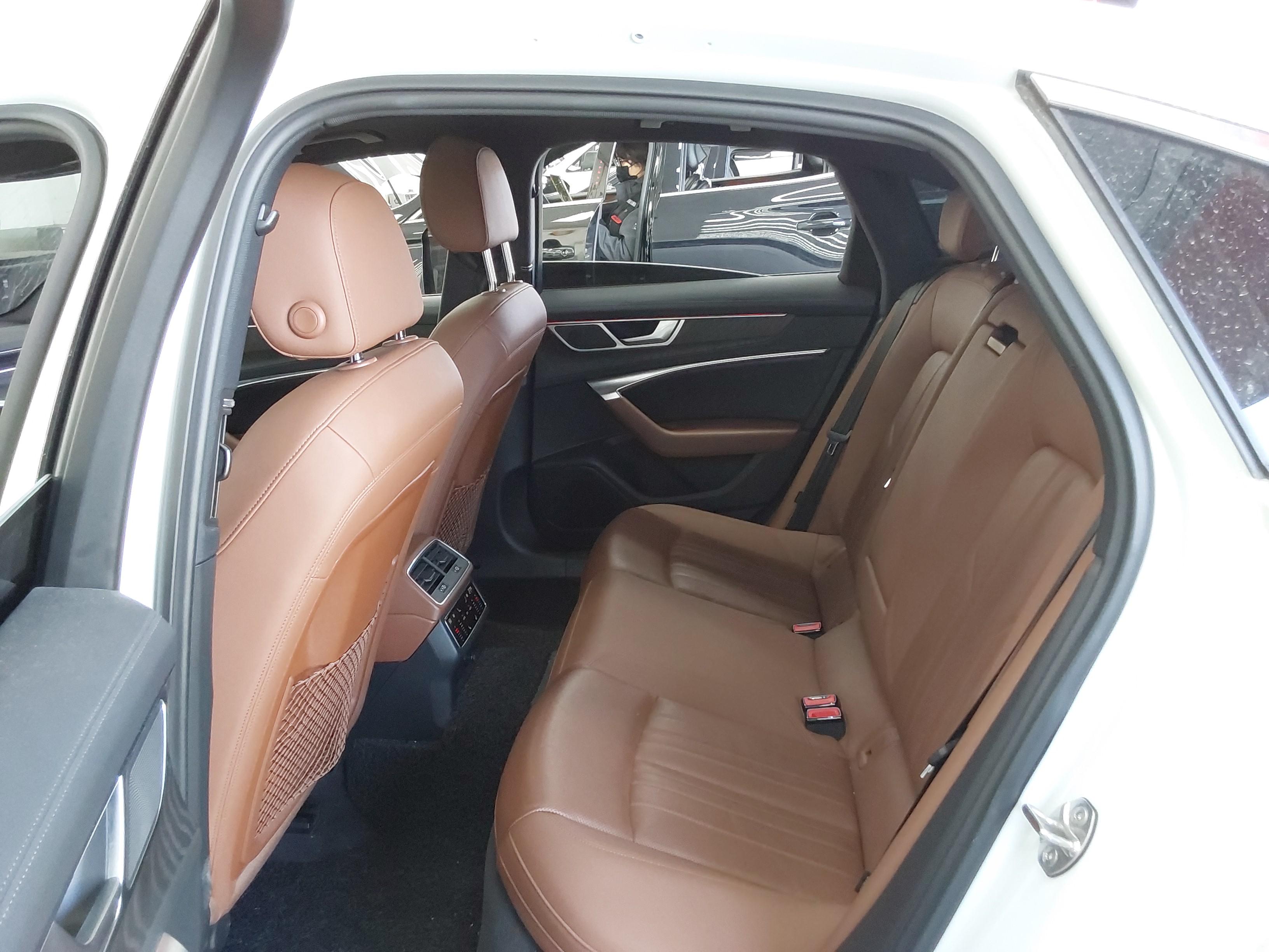 Audi A6 2021 - Image 11