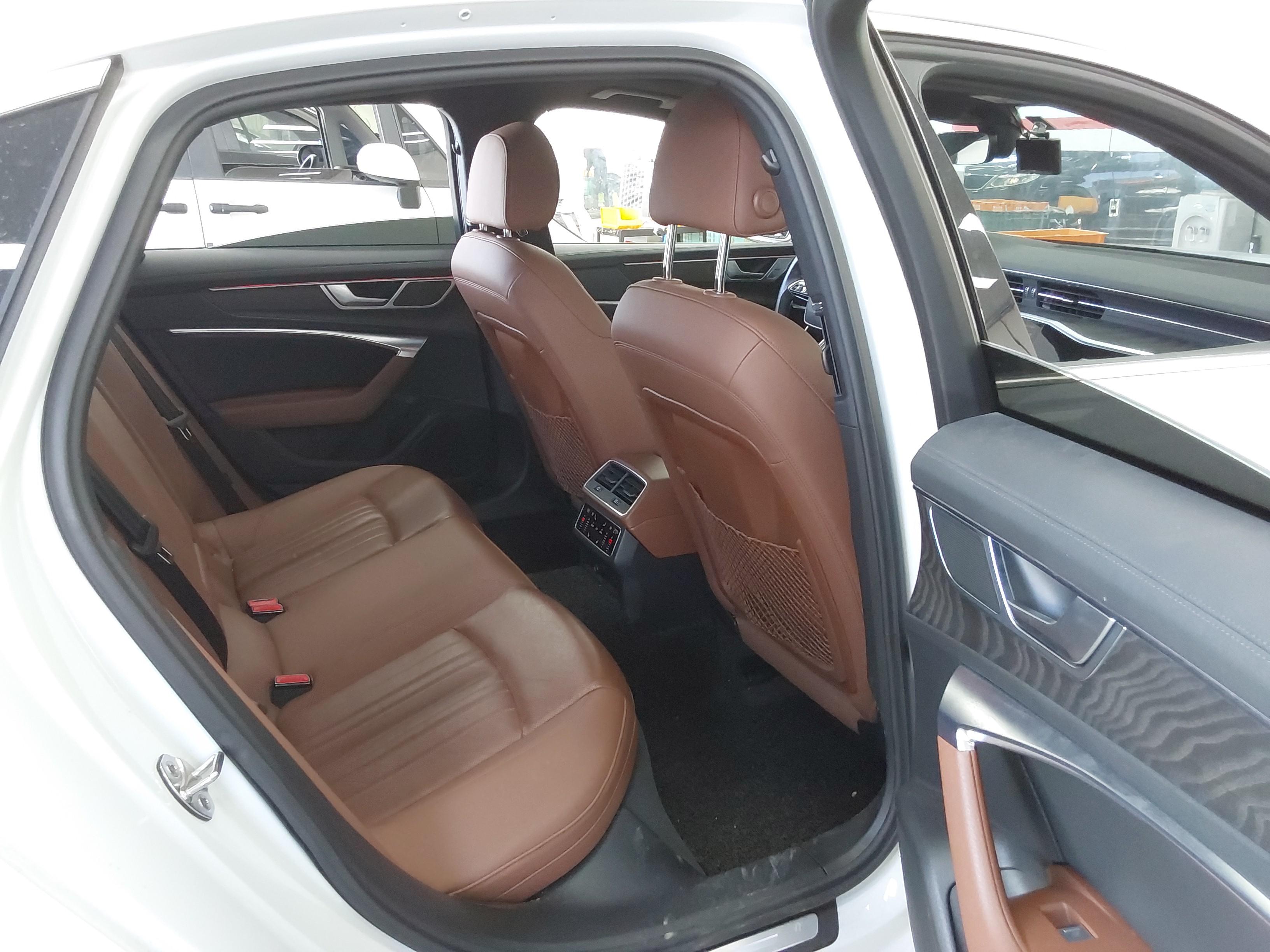 Audi A6 2021 - Image 13