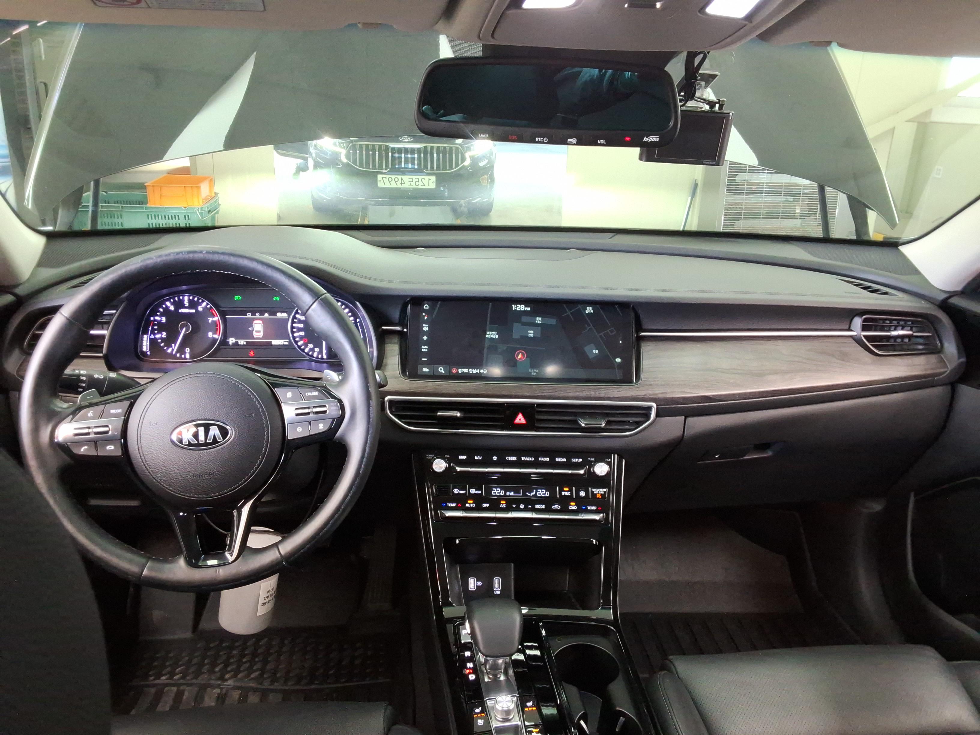 Kia K7 2020 - Image 10