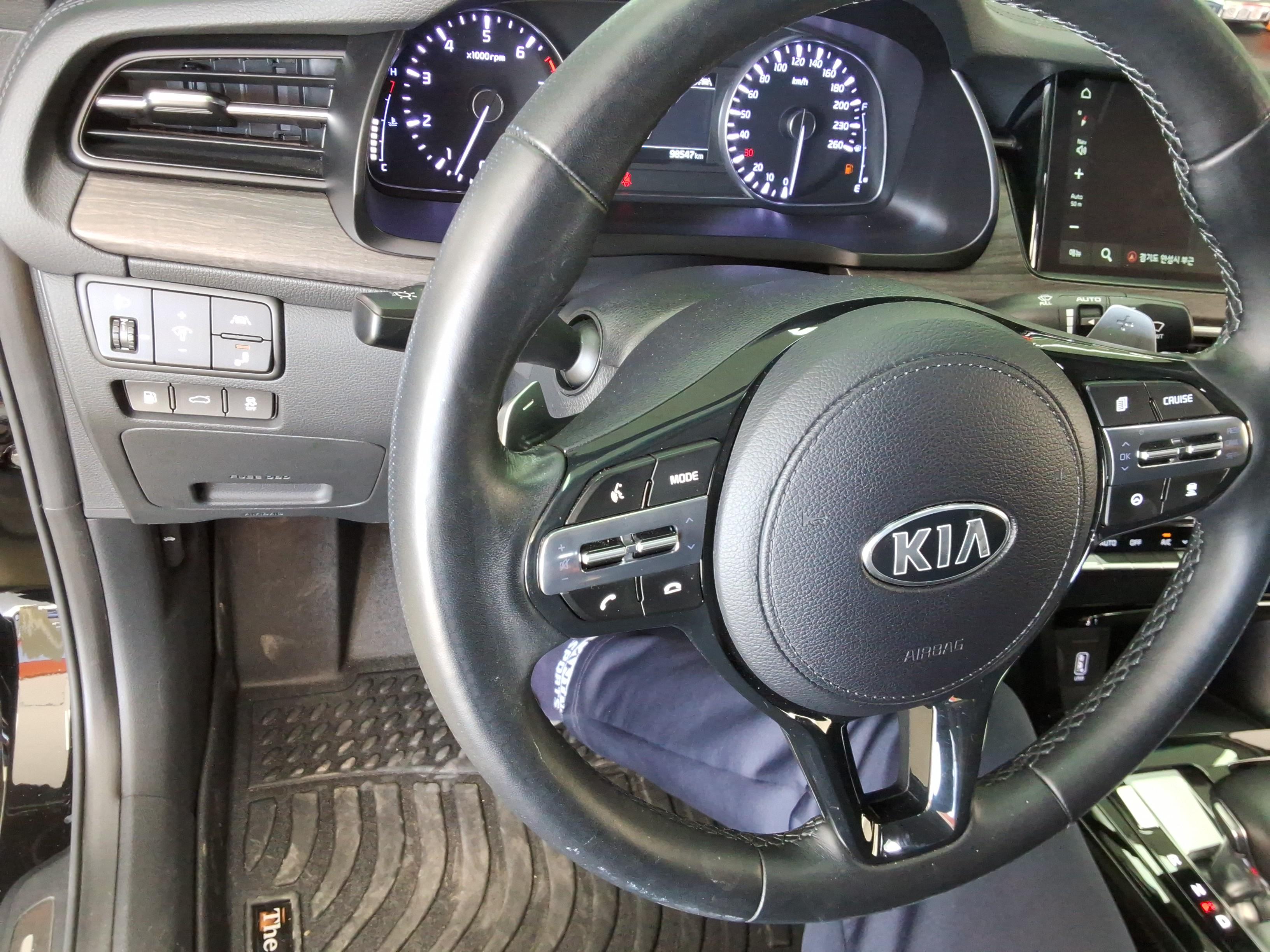 Kia K7 2020 - Image 16