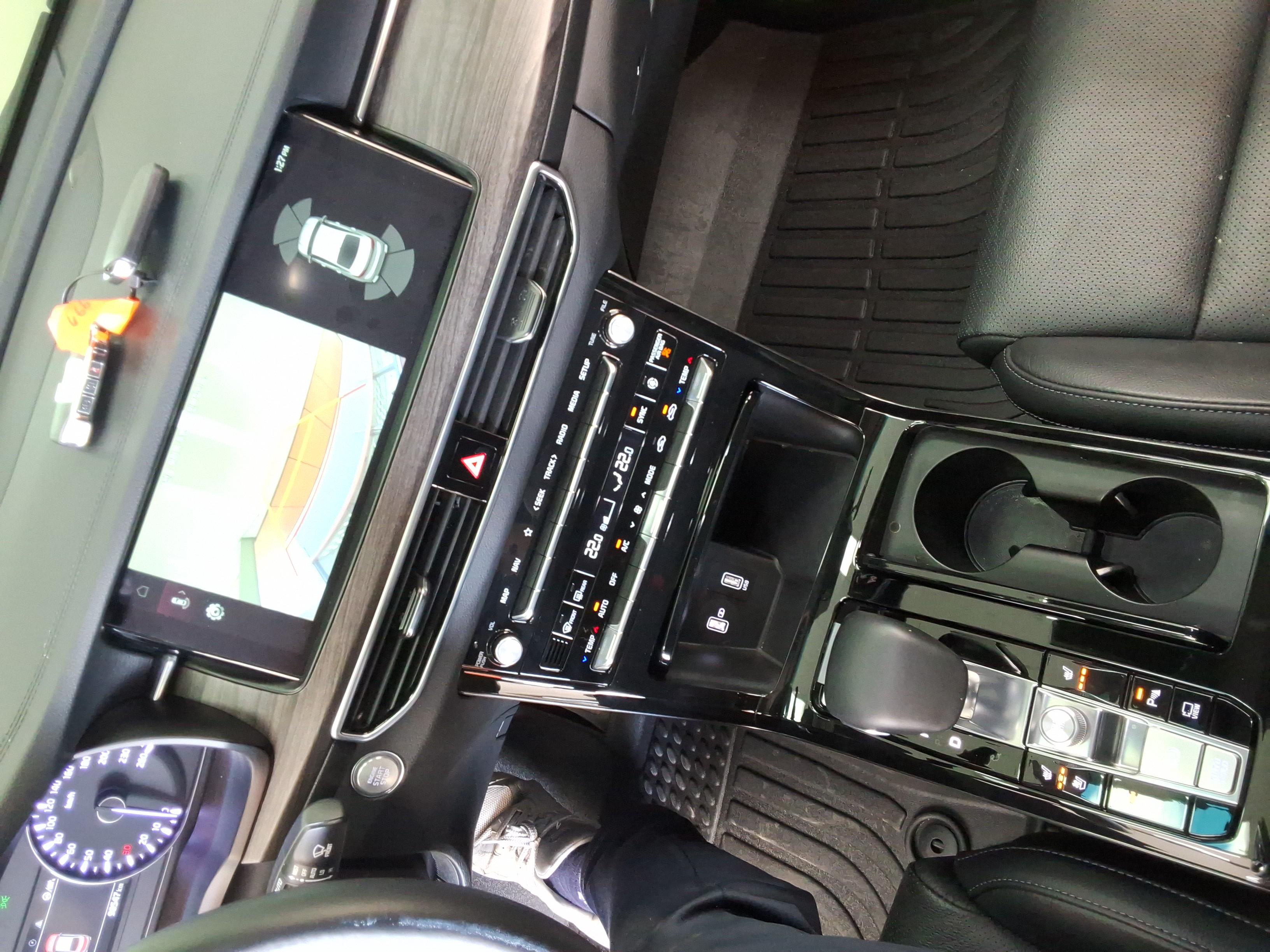 Kia K7 2020 - Image 17