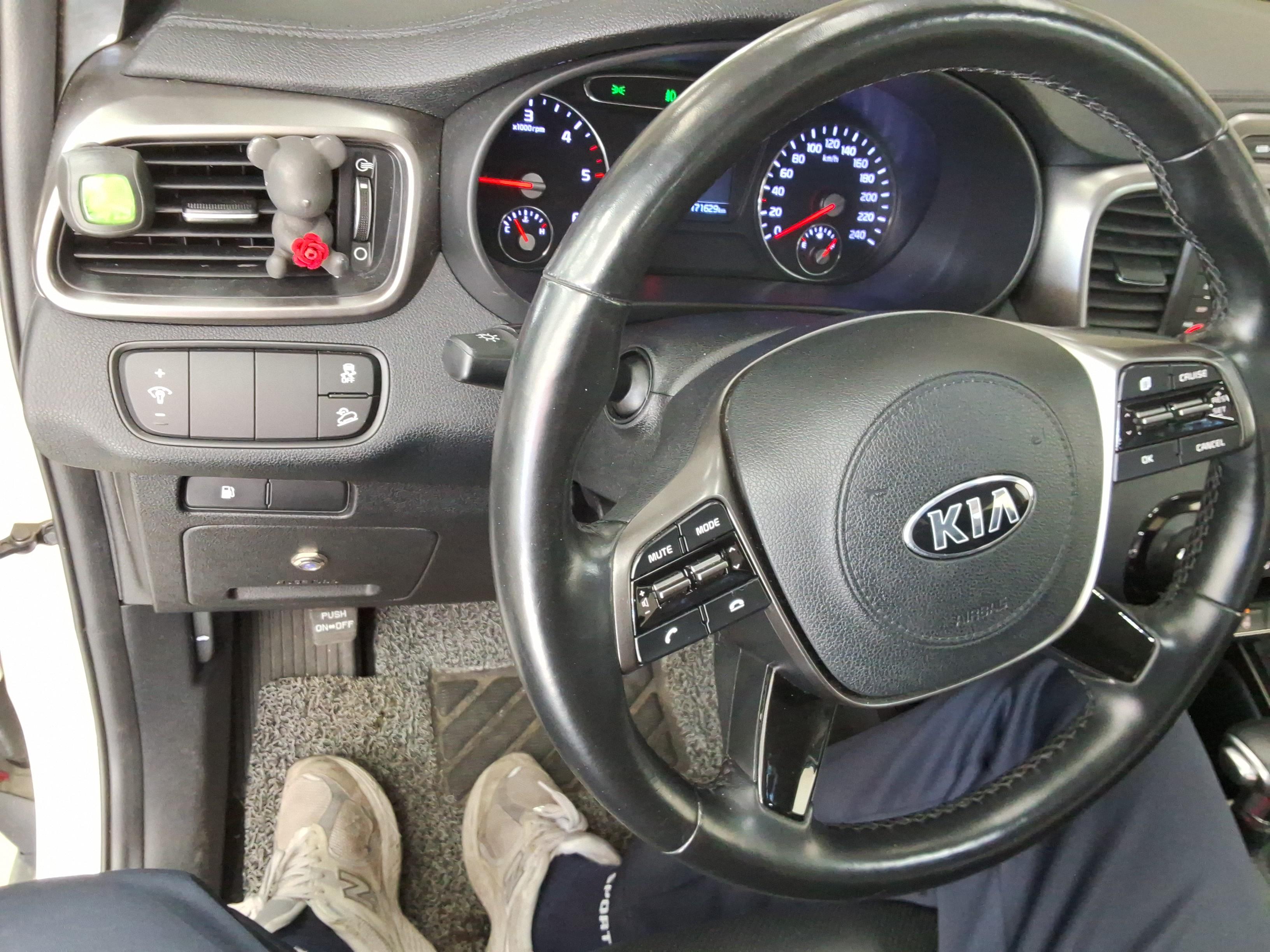 كيا سورينتو 2019 - صورة 16