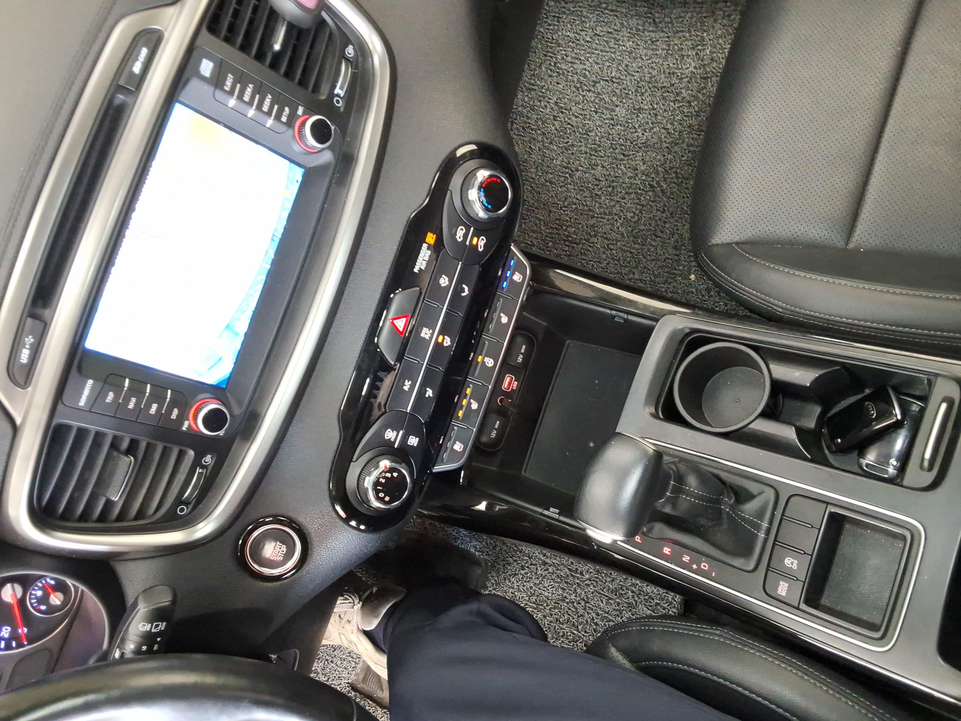 كيا سورينتو 2019 - صورة 17