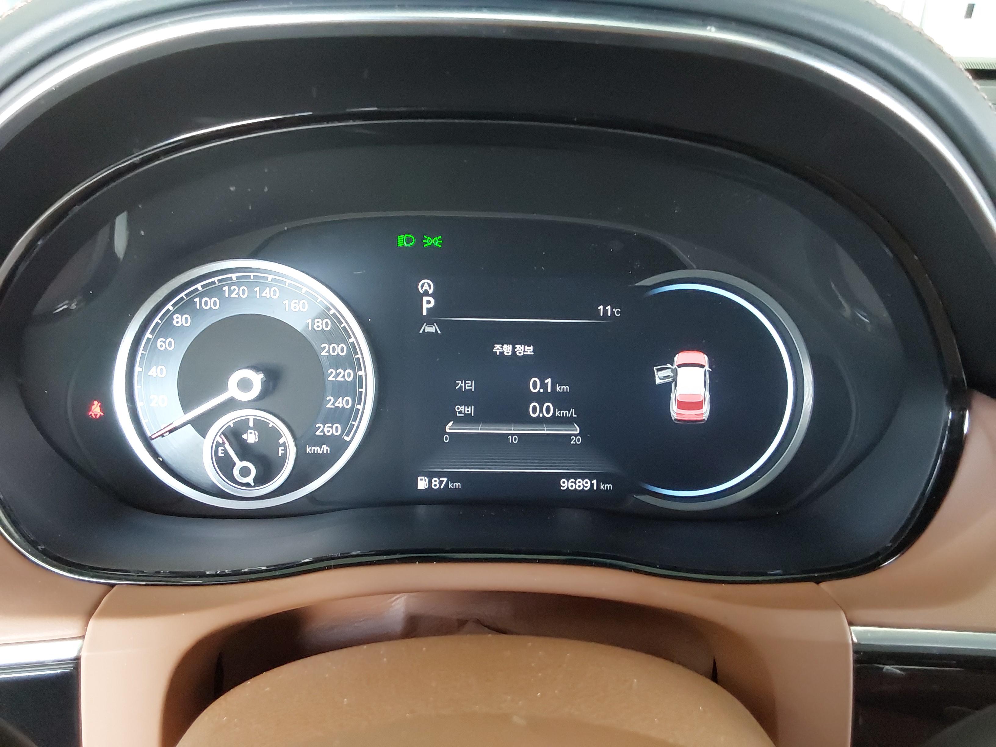 Genesis GV70 2021 - Image 8