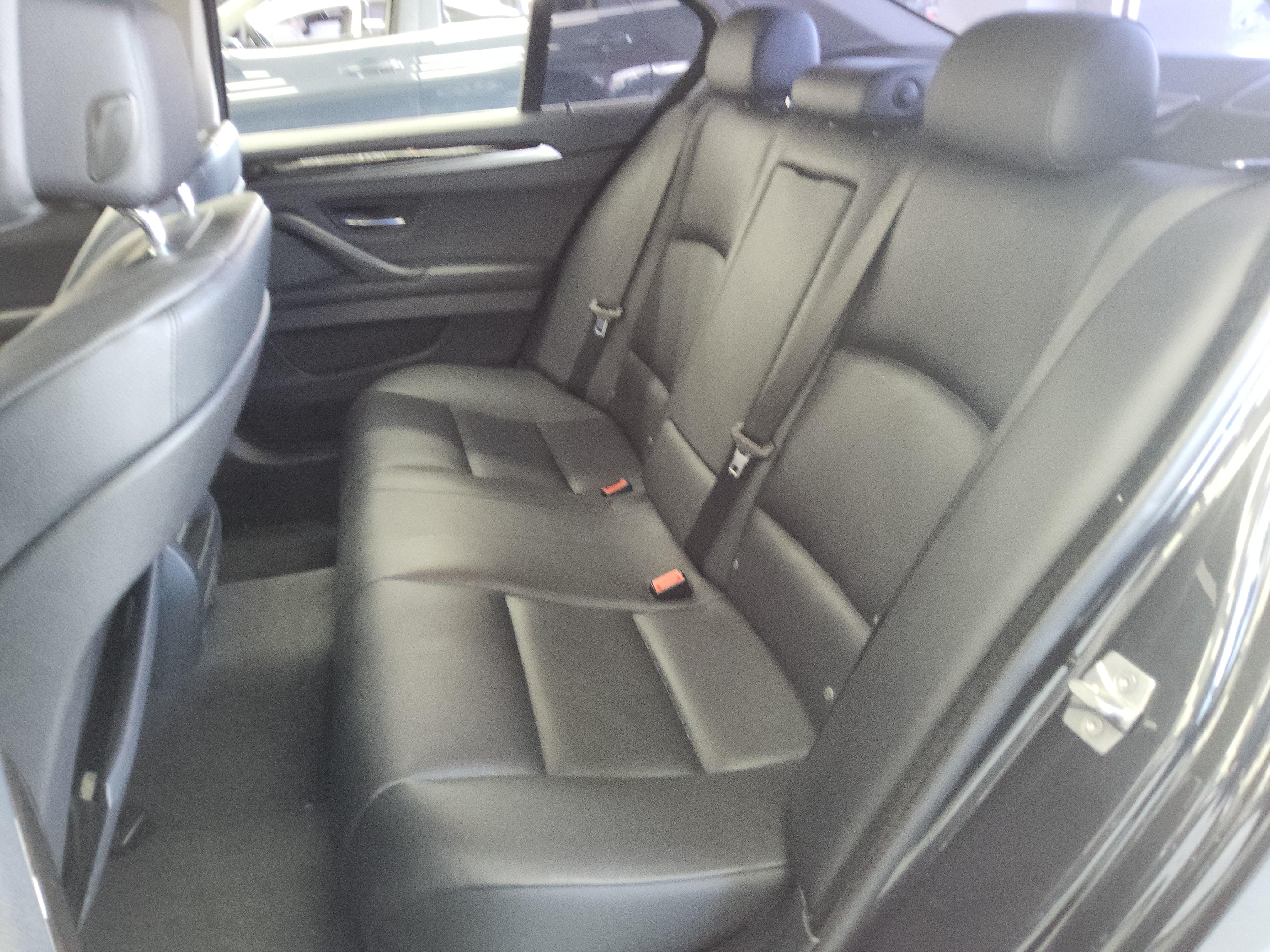 BMW 5 Series 2012 - Image 12