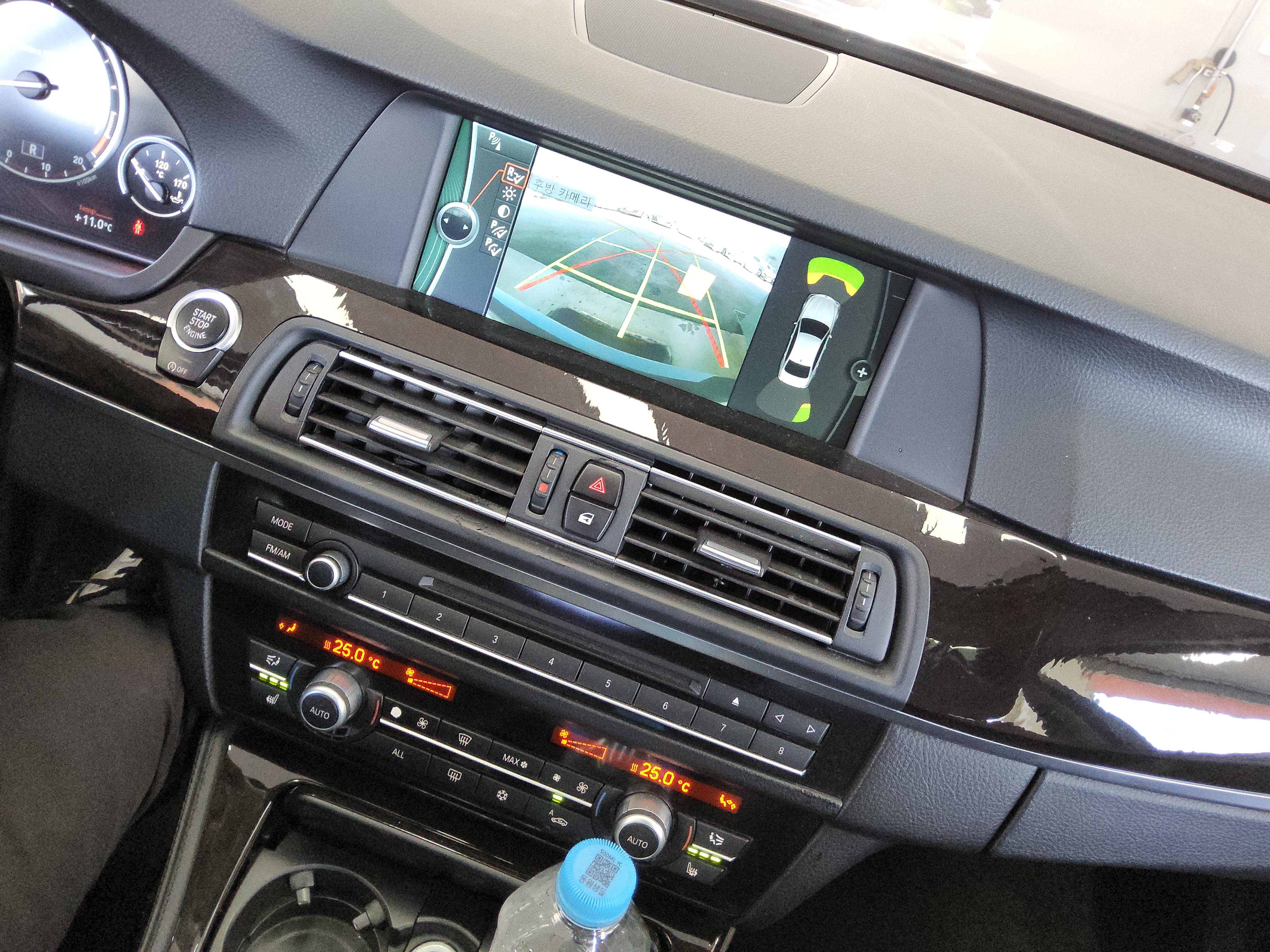 BMW 5 Series 2012 - Image 18