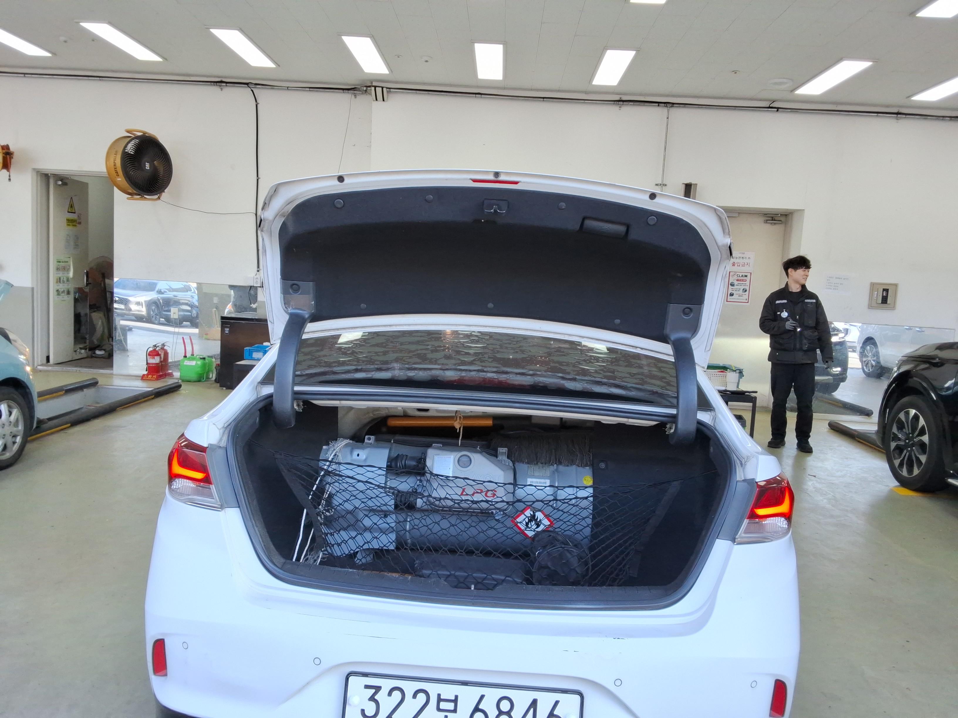 Hyundai Sonata 2018 - Image 15