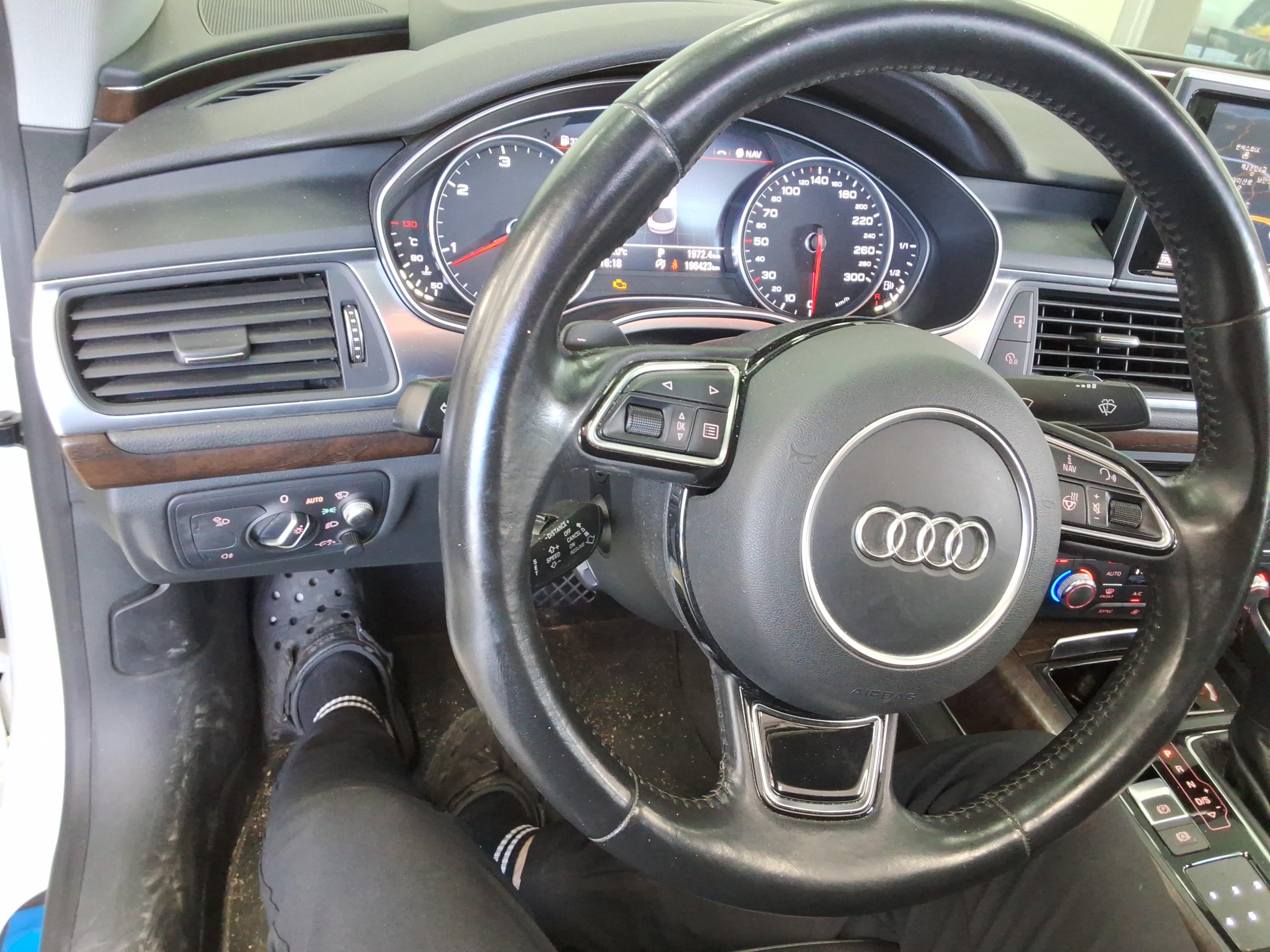 أودي A7 2016 - صورة 16