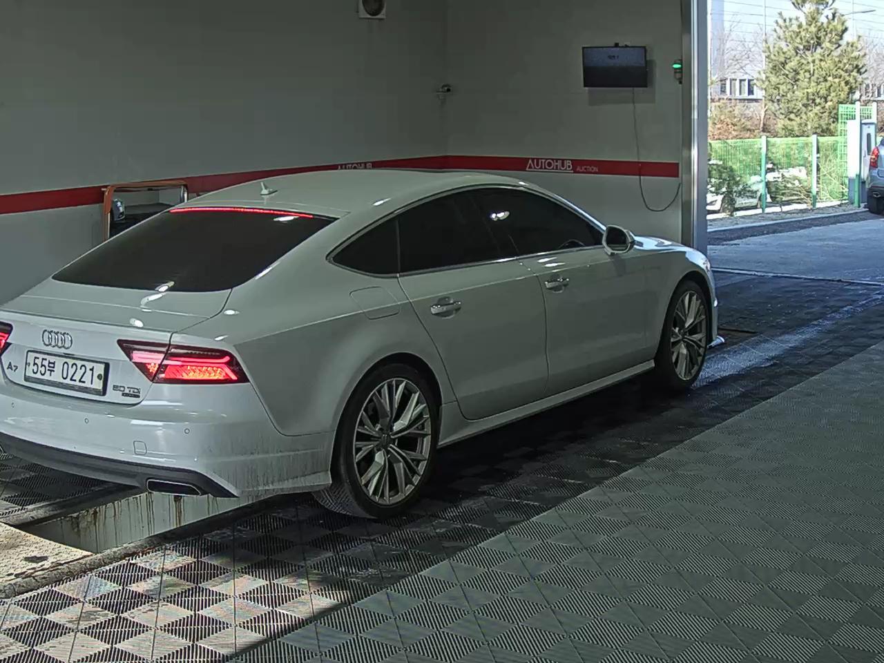 أودي A7 2016 - صورة 4