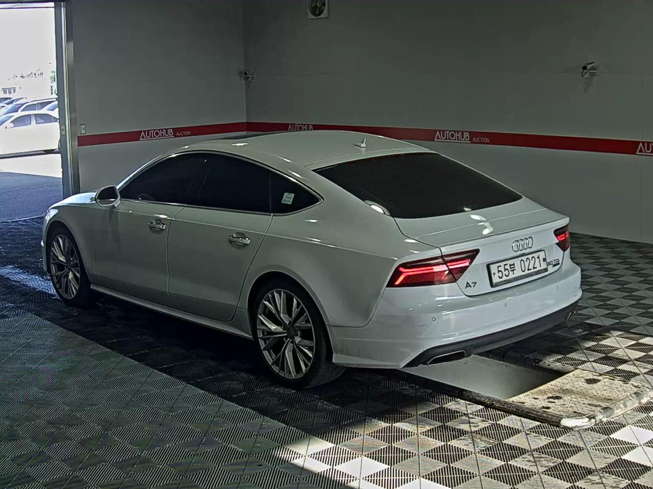 أودي A7 2016 - صورة 5