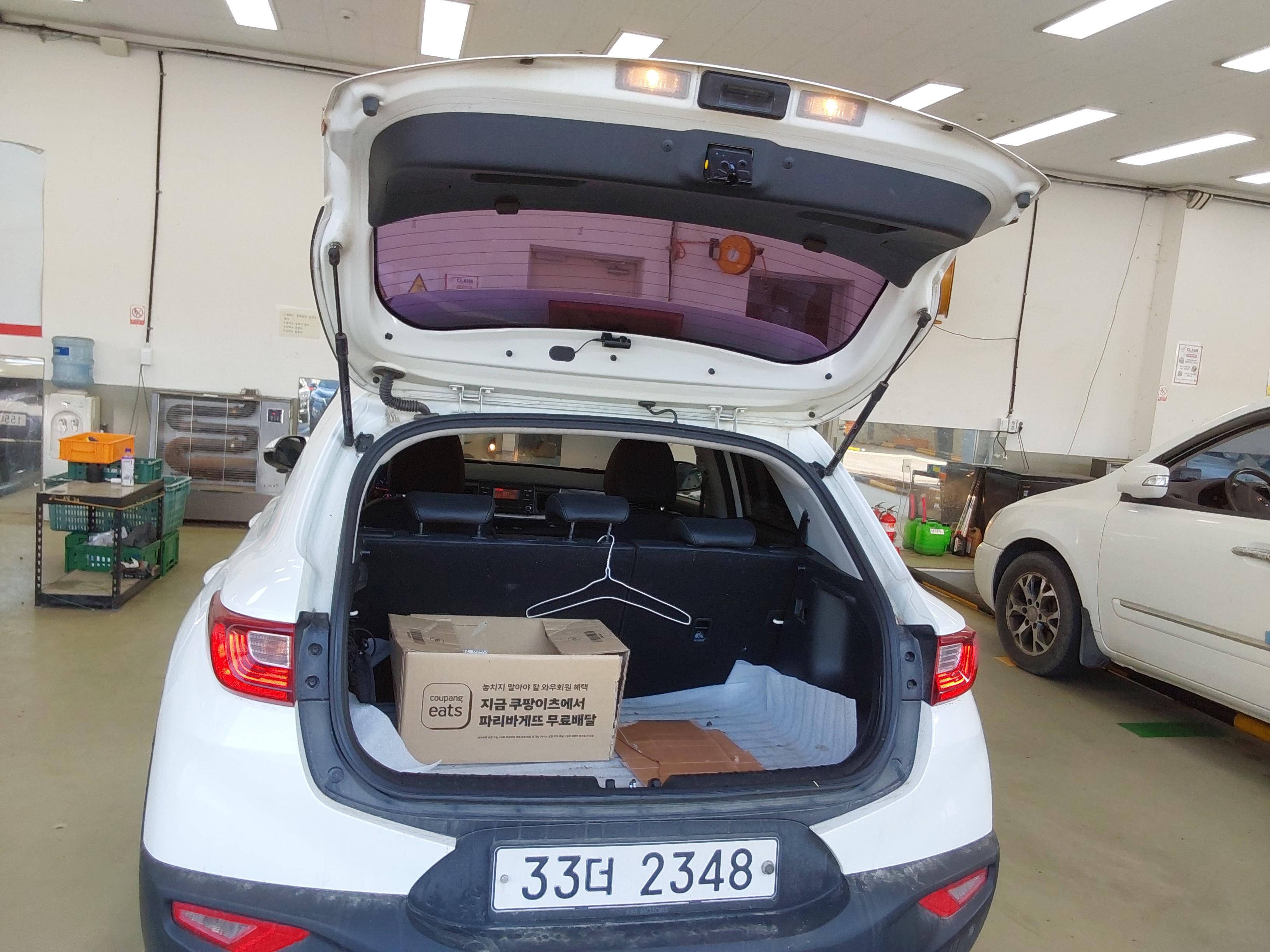 Kia Stonic 2018 - Image 12