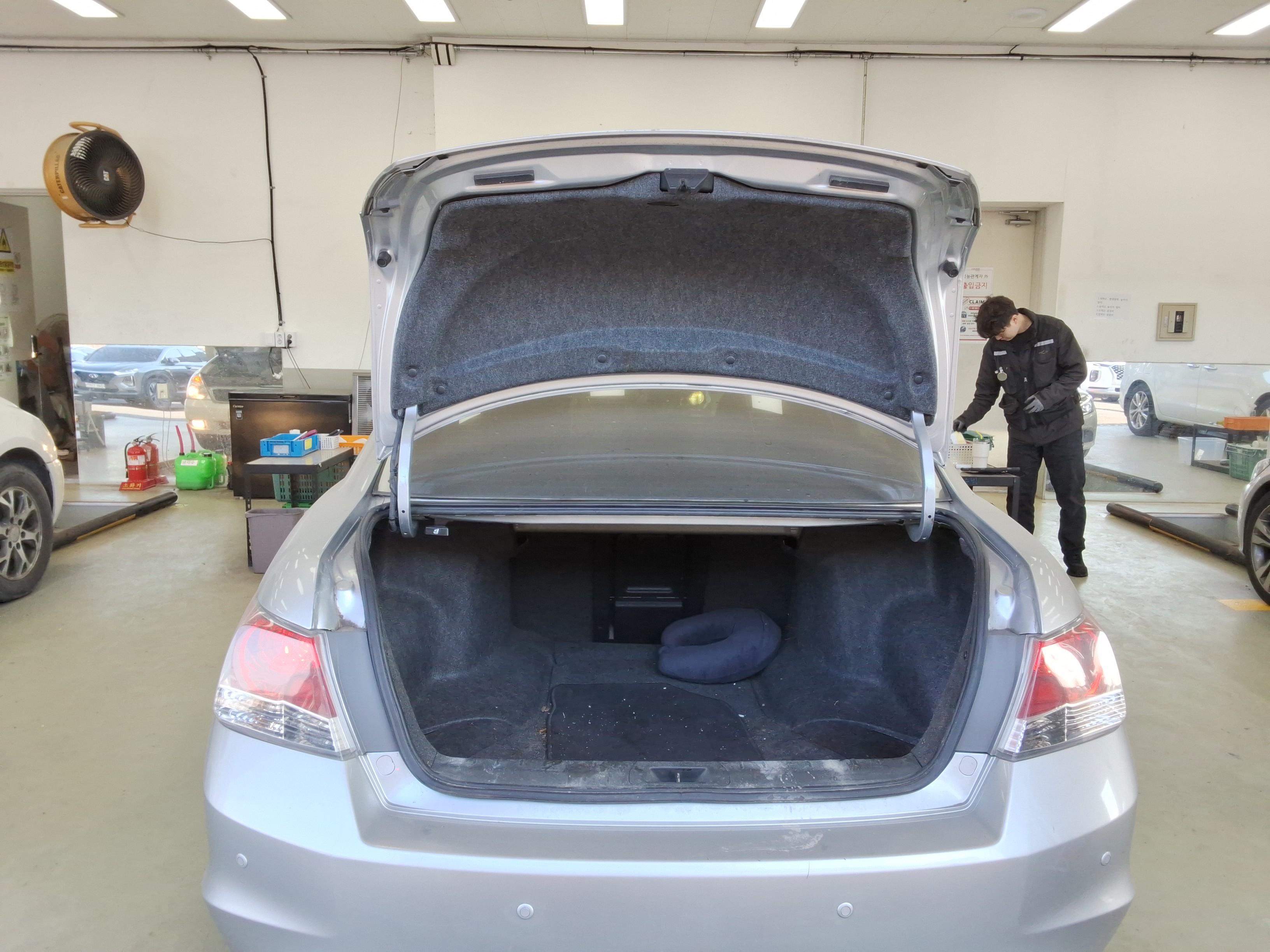 Honda All New Accord 2010 - Image 15