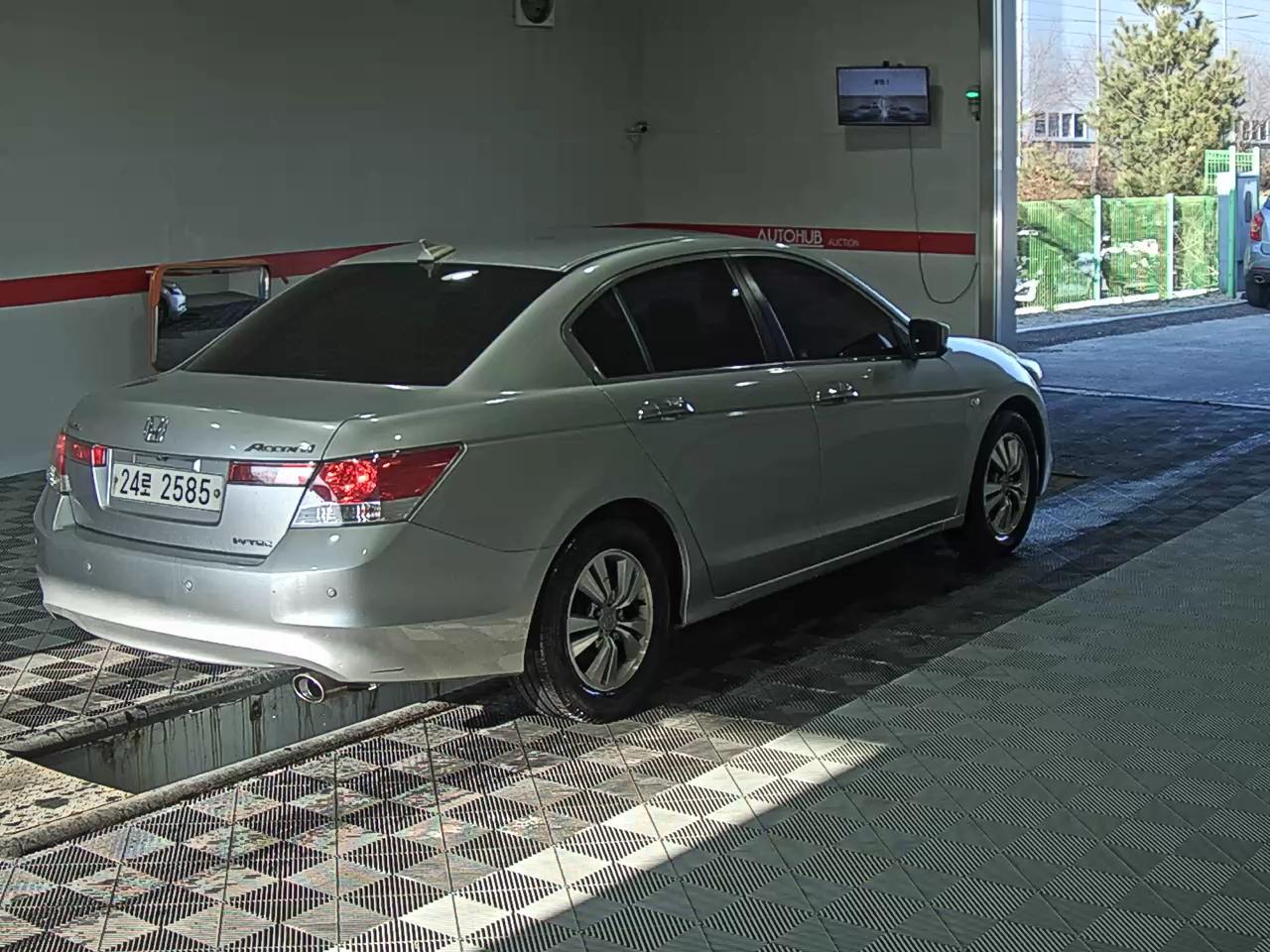 Honda All New Accord 2010 - Image 4