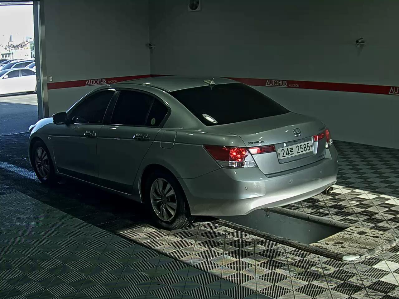 Honda All New Accord 2010 - Image 5